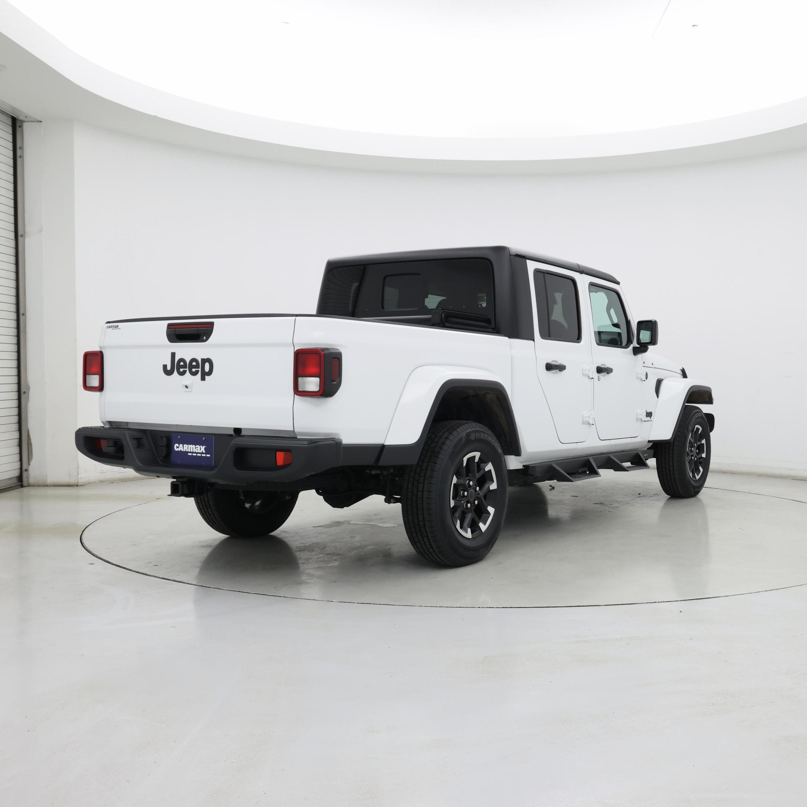 Thumbnail: 2024 Jeep Gladiator - 8