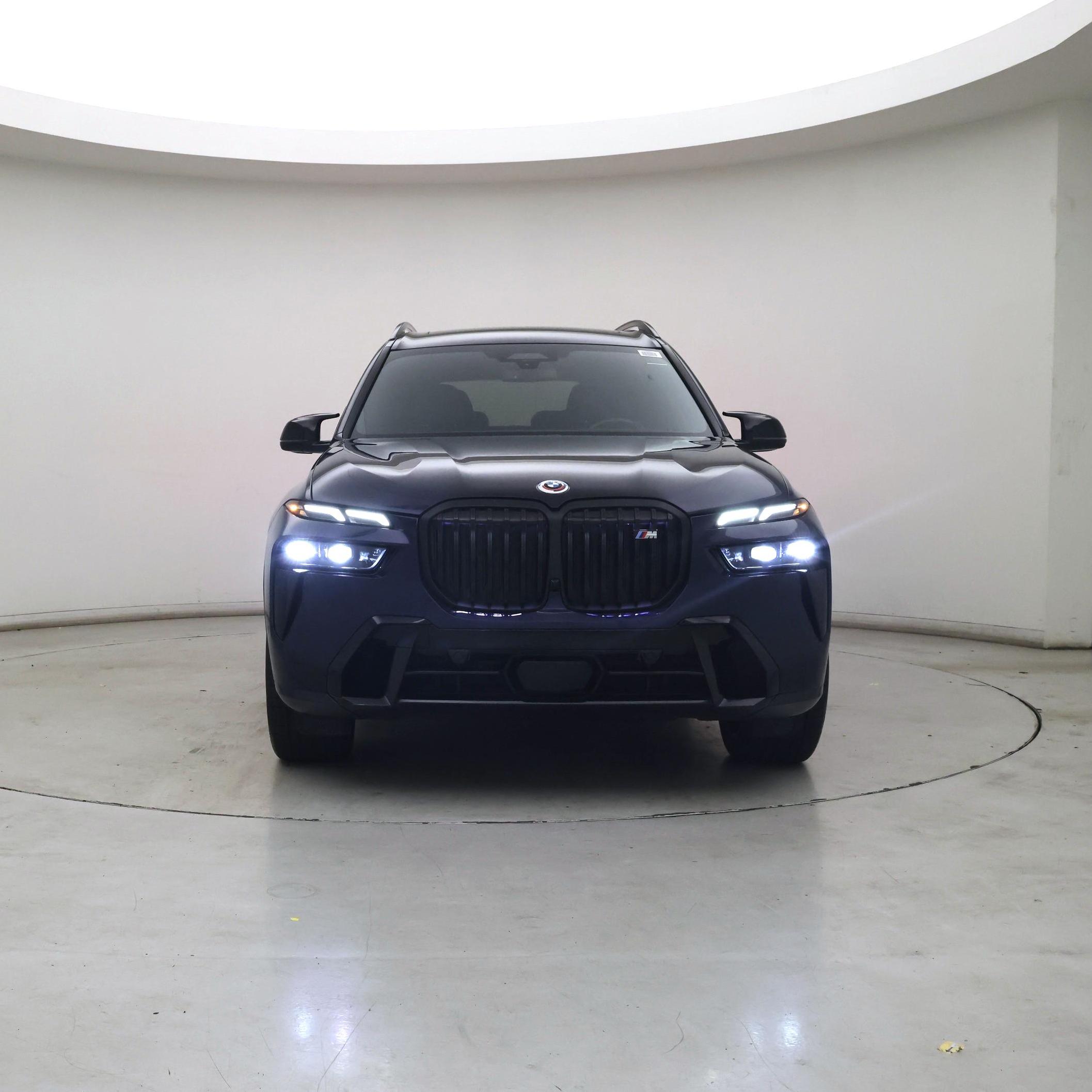 Thumbnail: 2023 BMW X7 - 5