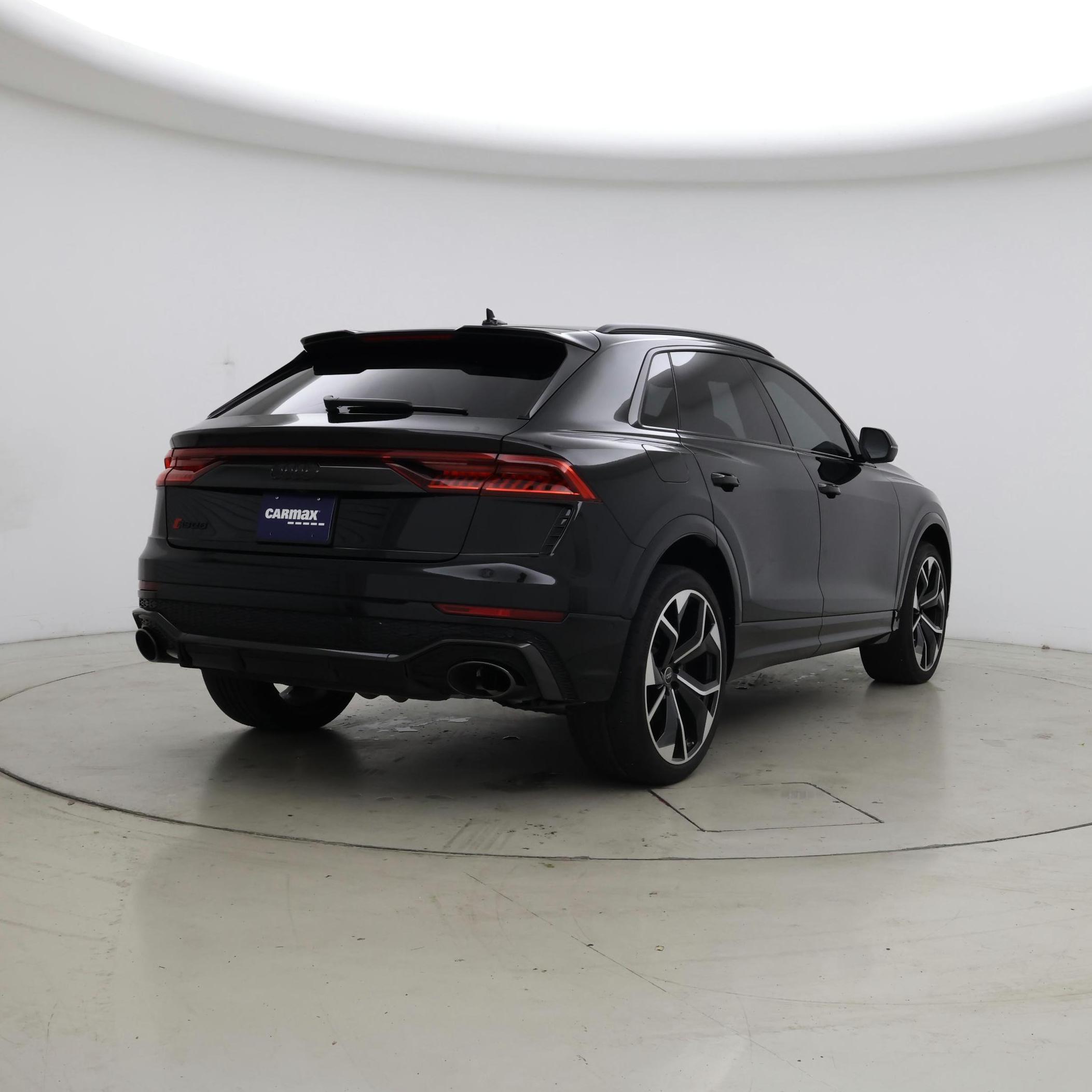 Thumbnail: 2023 Audi RS Q8 - 8
