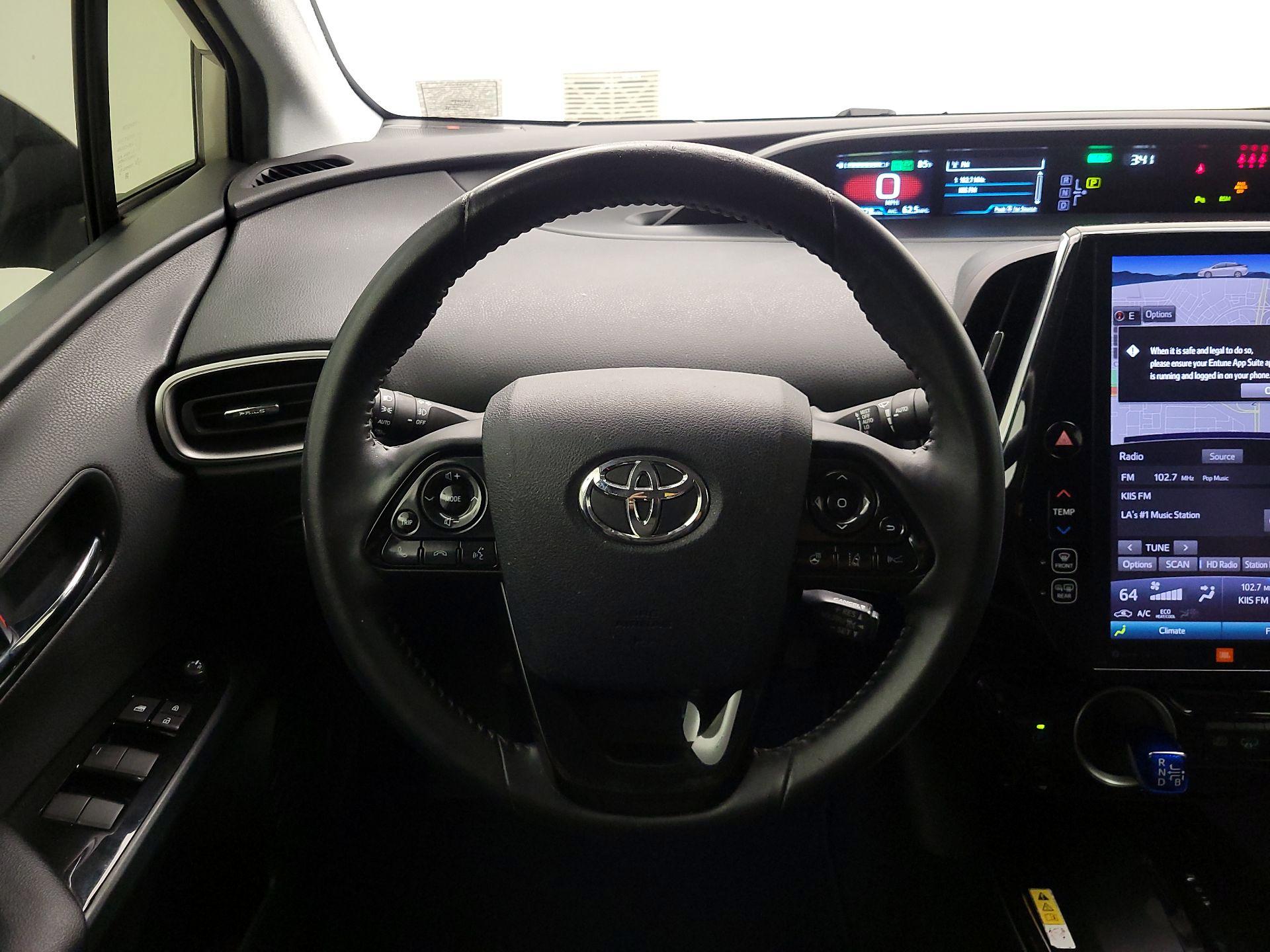 Thumbnail: 2022 Toyota Prius Prime - 10