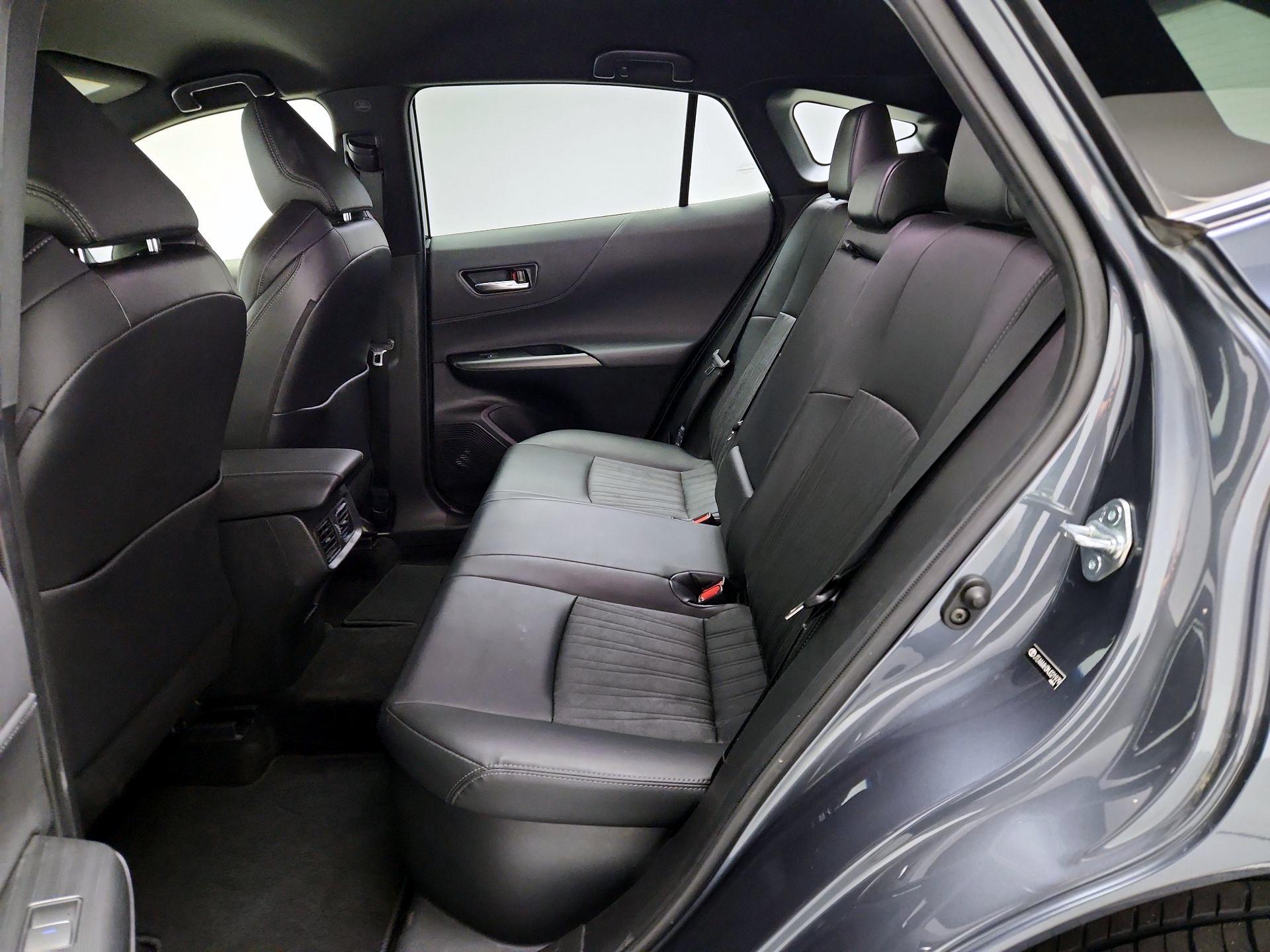Thumbnail: 2021 Toyota Venza - 20