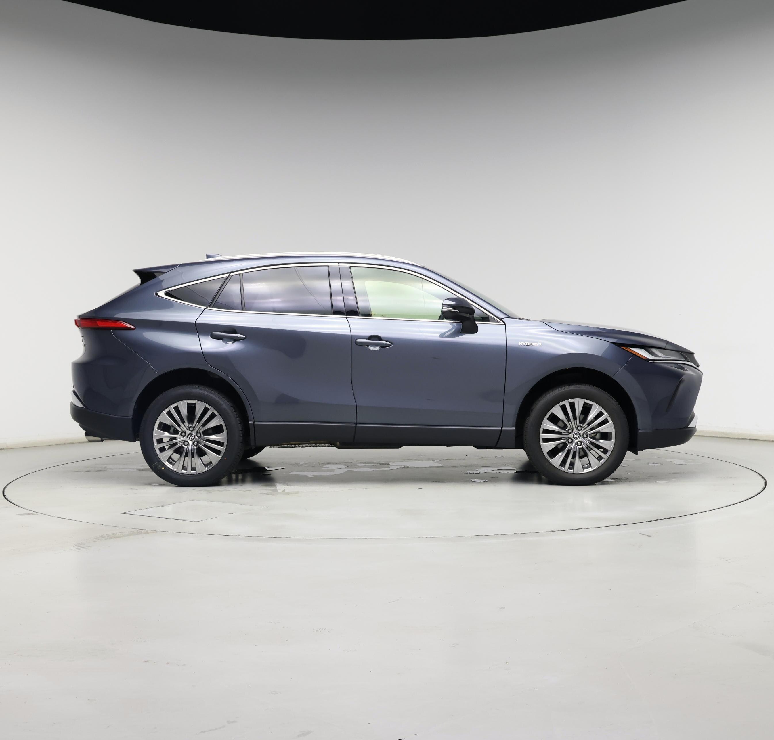 Thumbnail: 2021 Toyota Venza - 7