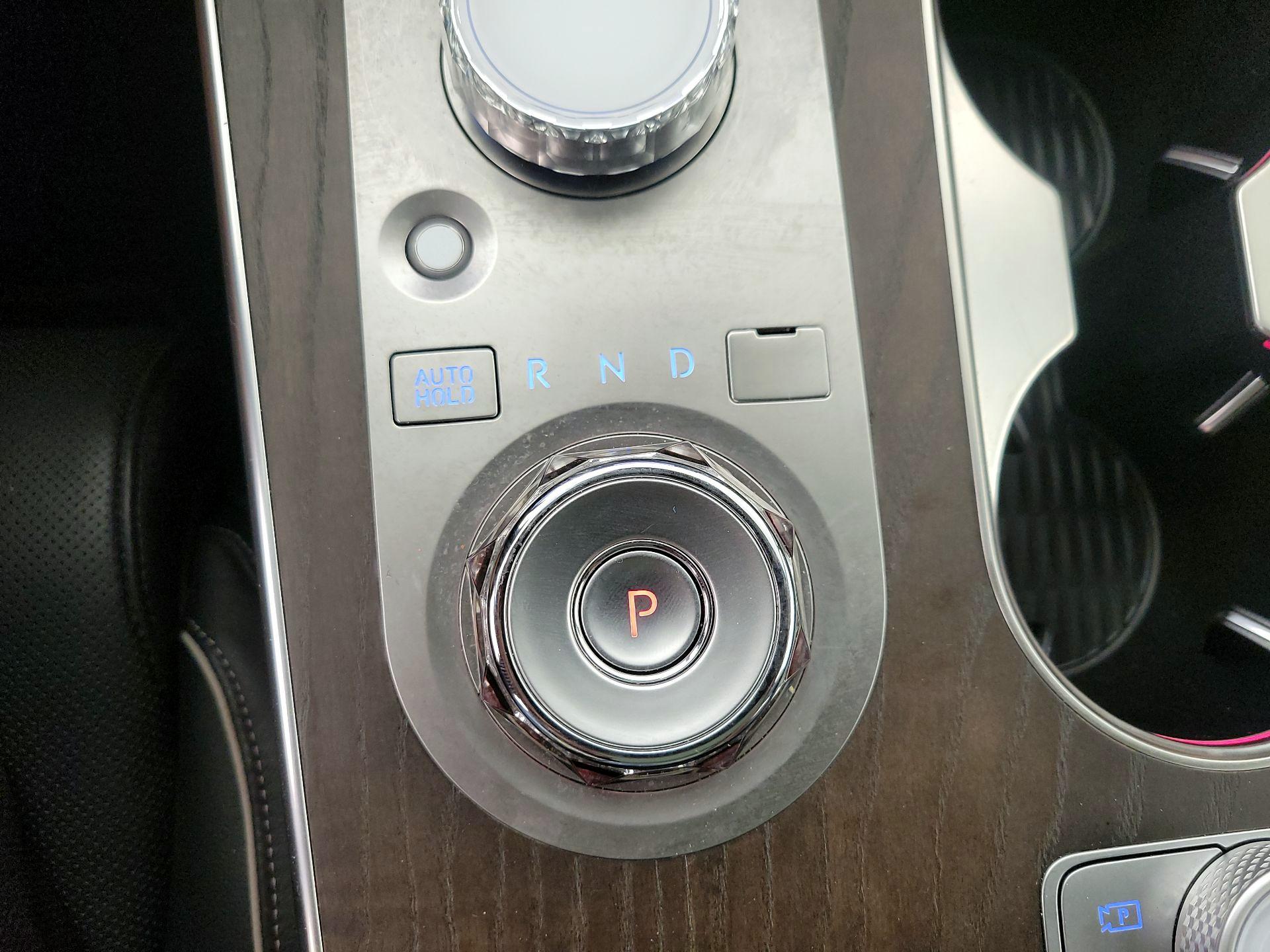 Thumbnail: 2025 Genesis GV80 - 18