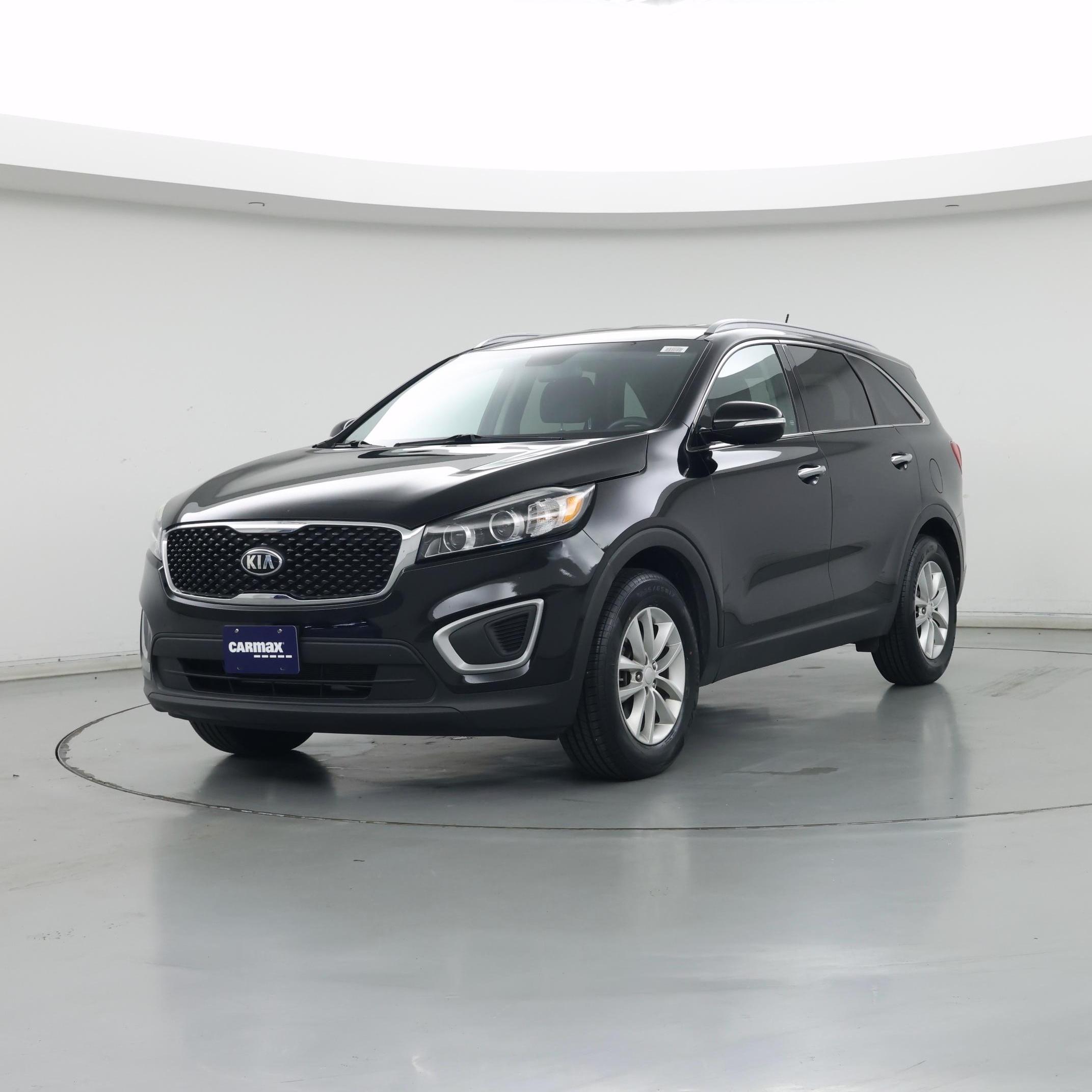Thumbnail: 2017 Kia Sorento - 4