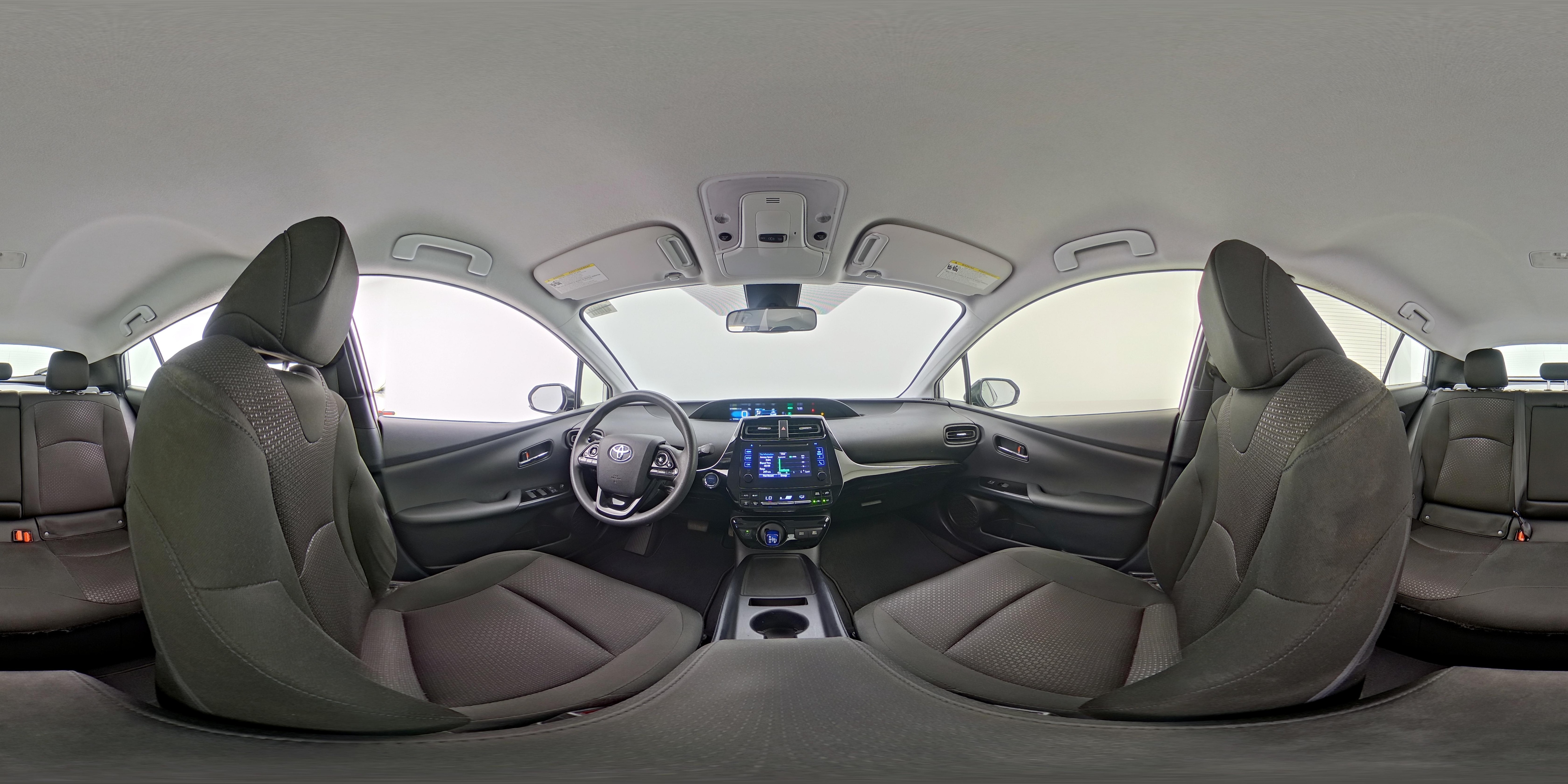 2019 Toyota Prius LE - Photo 25