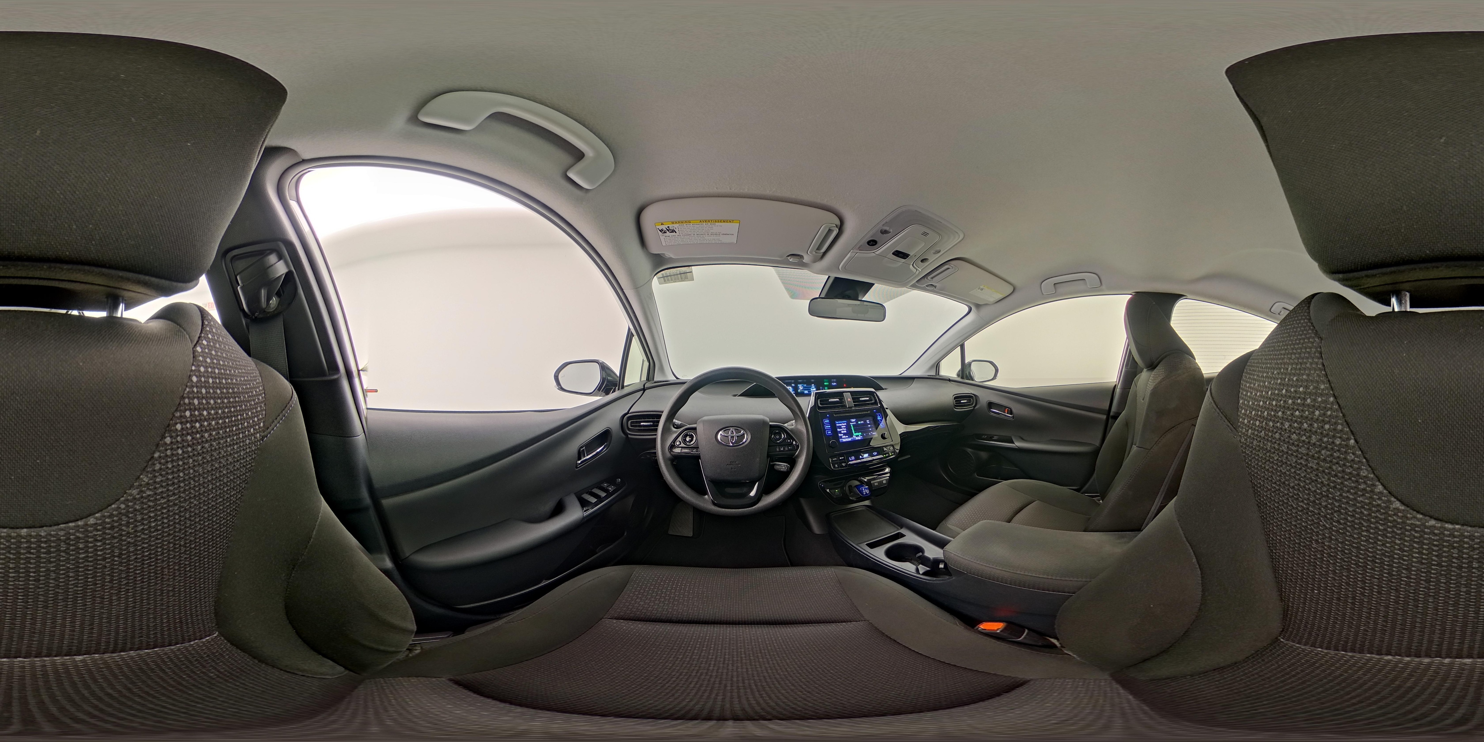 2019 Toyota Prius LE - Photo 27