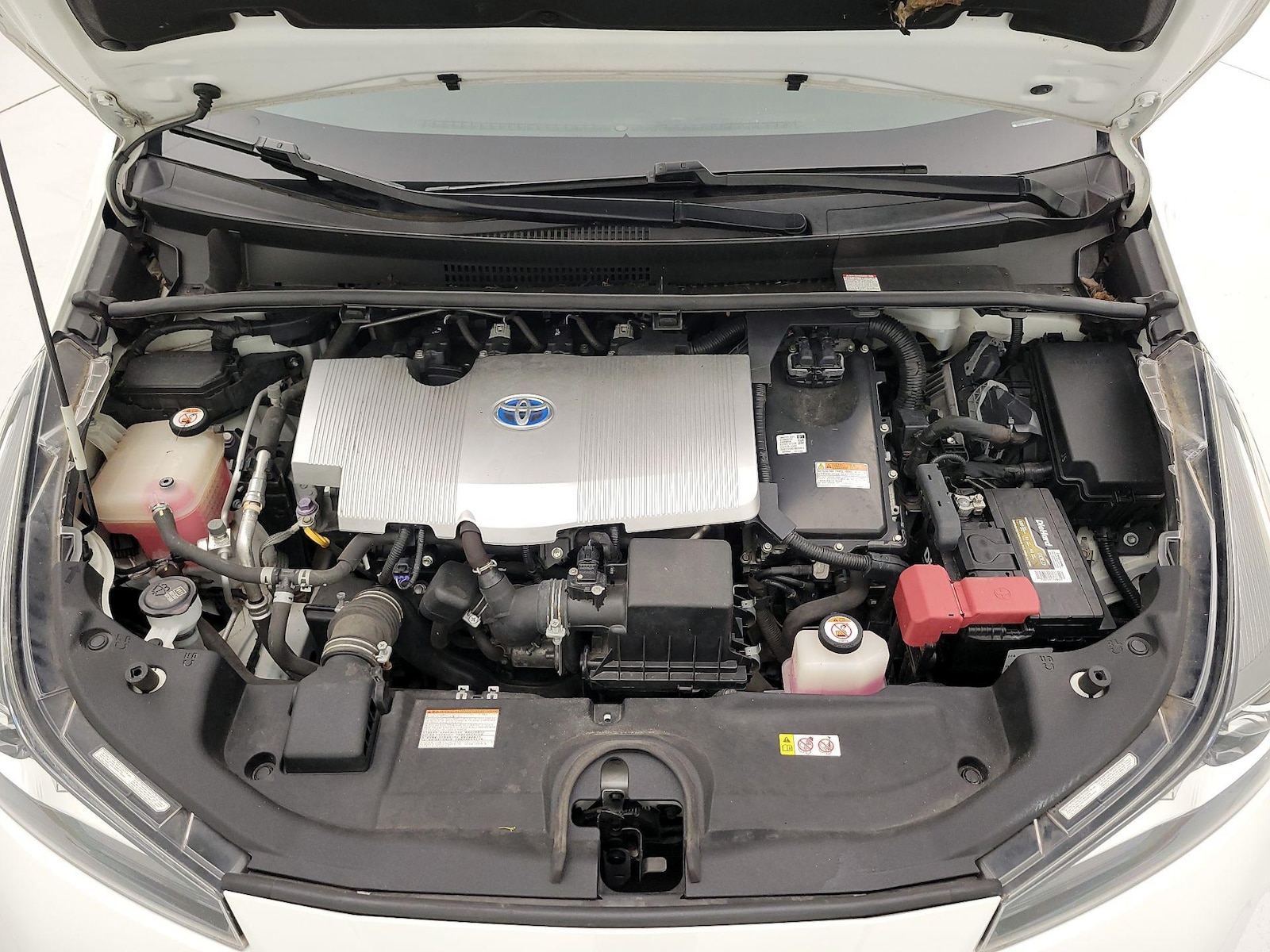 2019 Toyota Prius LE - Photo 23
