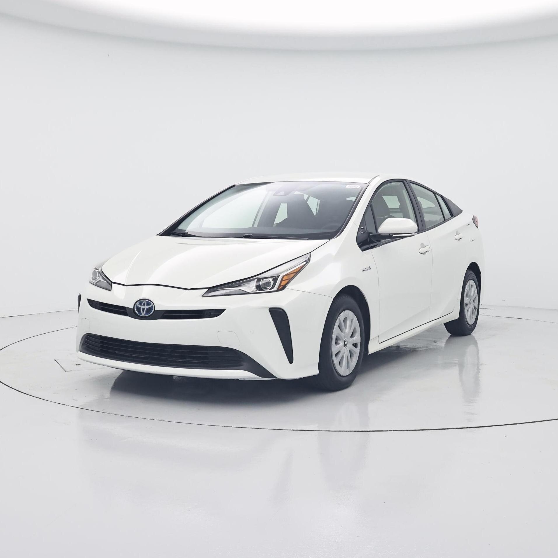 Thumbnail: 2019 Toyota Prius - 4