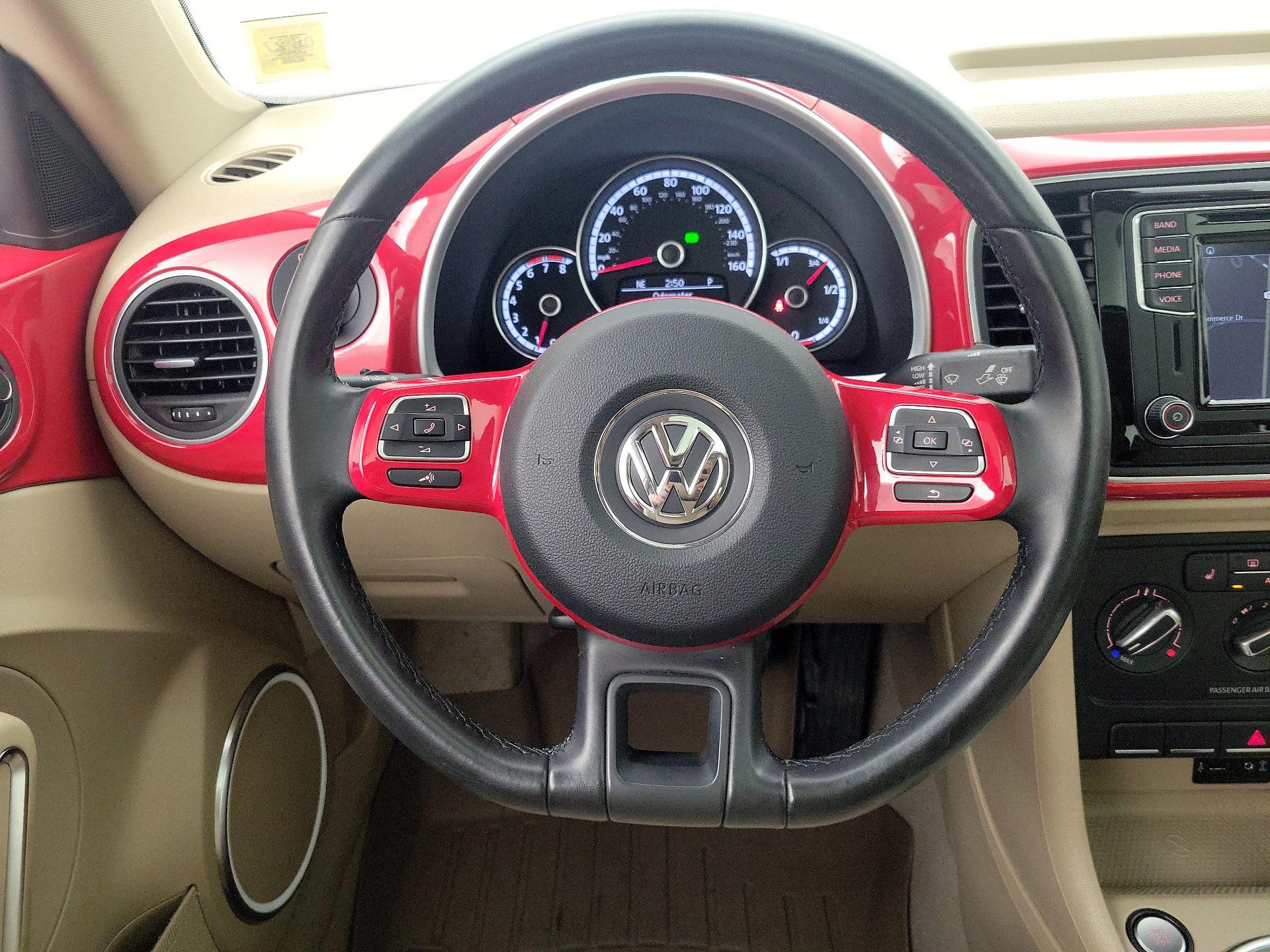 Thumbnail: 2016 Volkswagen Beetle - 10