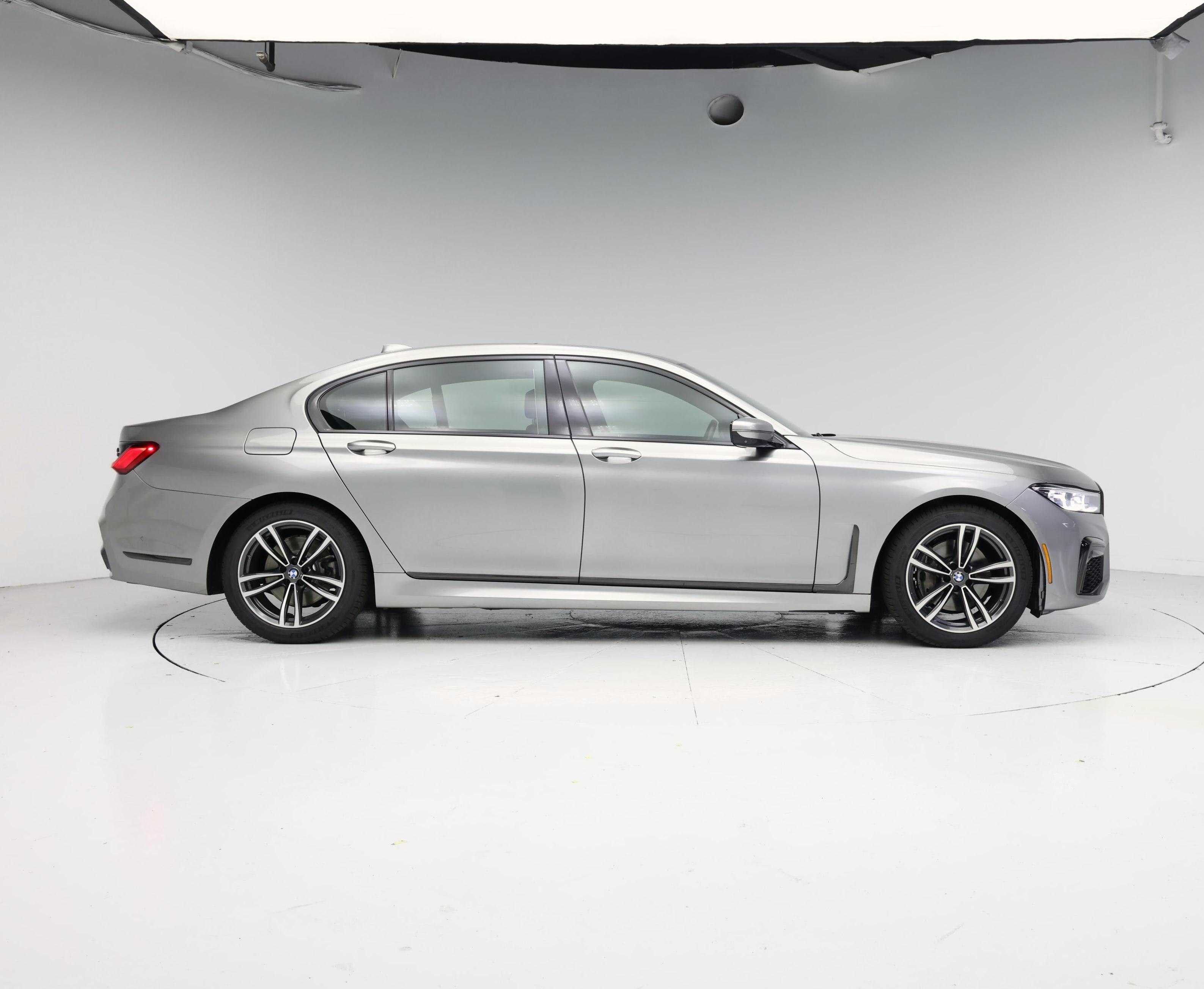 Thumbnail: 2021 BMW 7 Series - 7