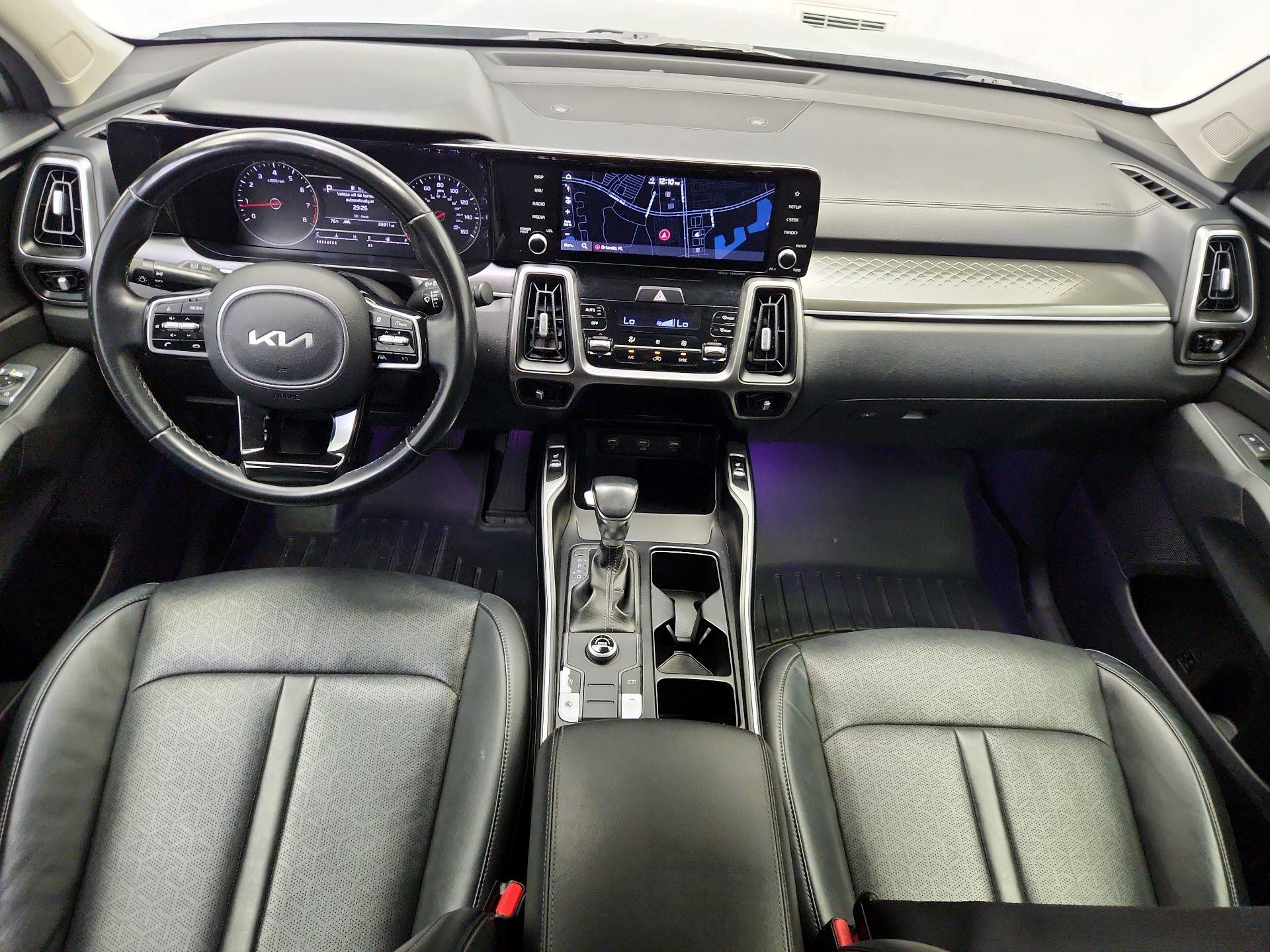 Thumbnail: 2022 Kia Sorento - 9