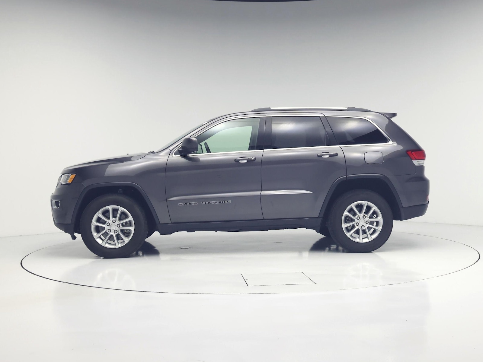 2021 Jeep Grand Cherokee Laredo E - Photo 4