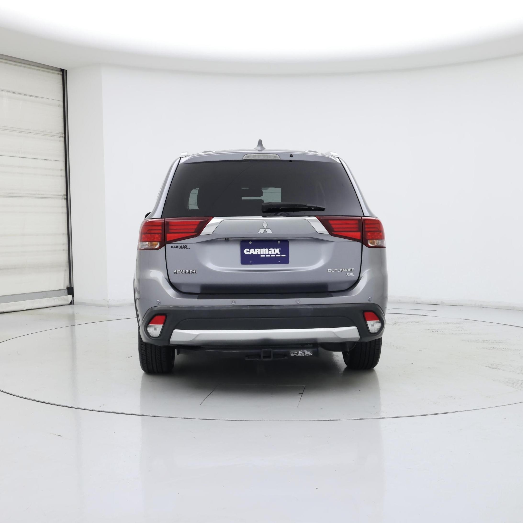 Thumbnail: 2017 Mitsubishi Outlander - 6