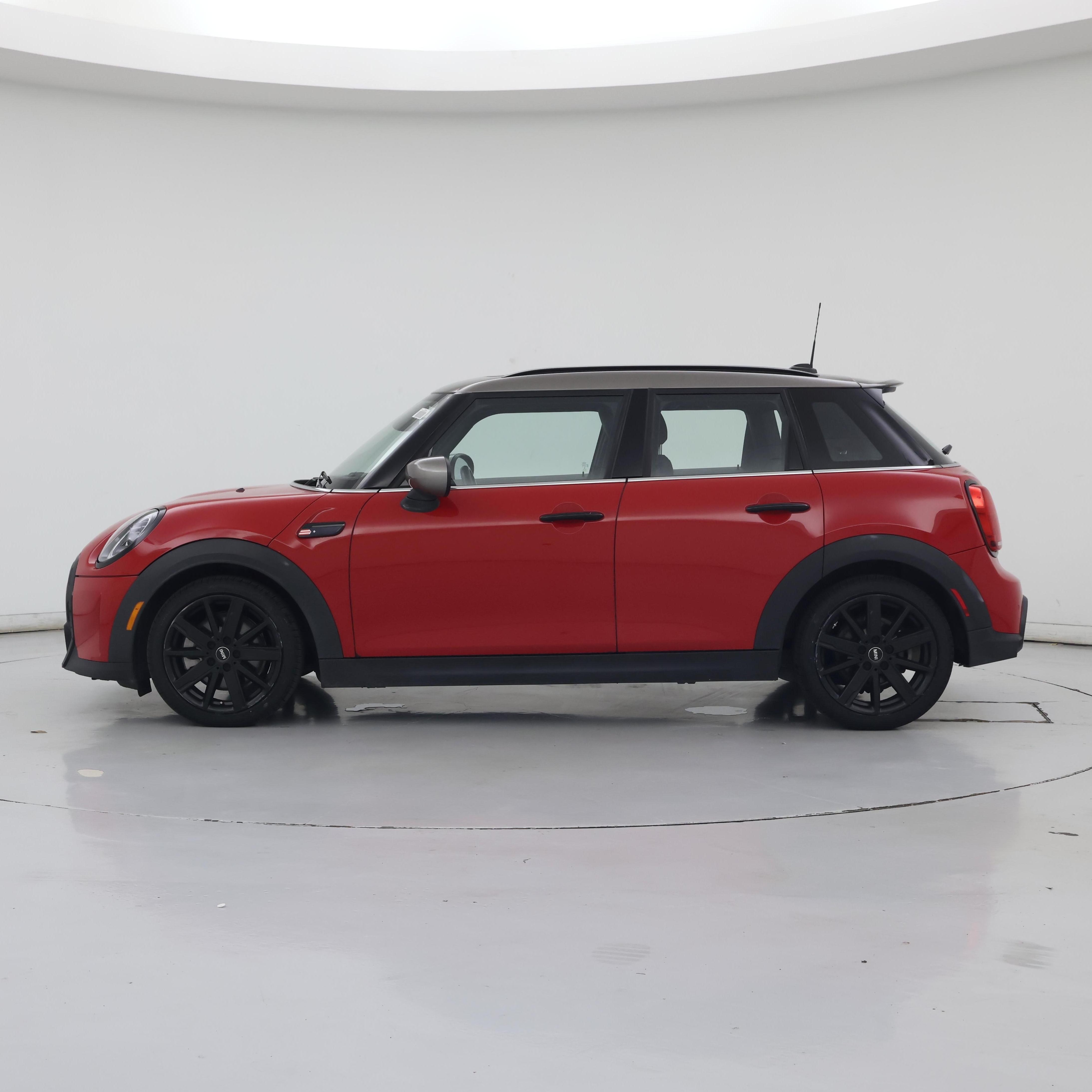 Thumbnail: 2023 MINI Cooper Hardtop - 3