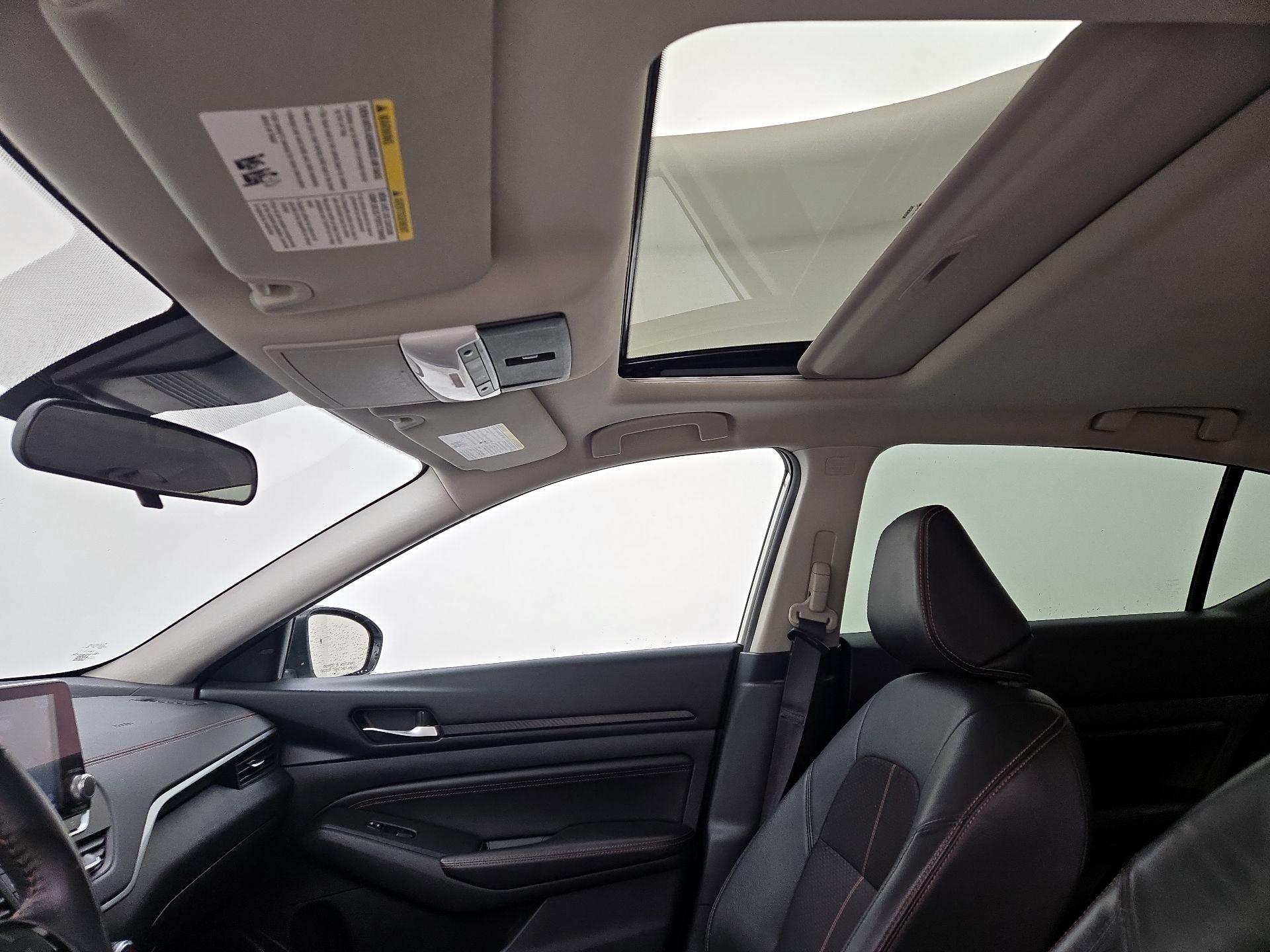 Thumbnail: 2020 Nissan Altima - 19