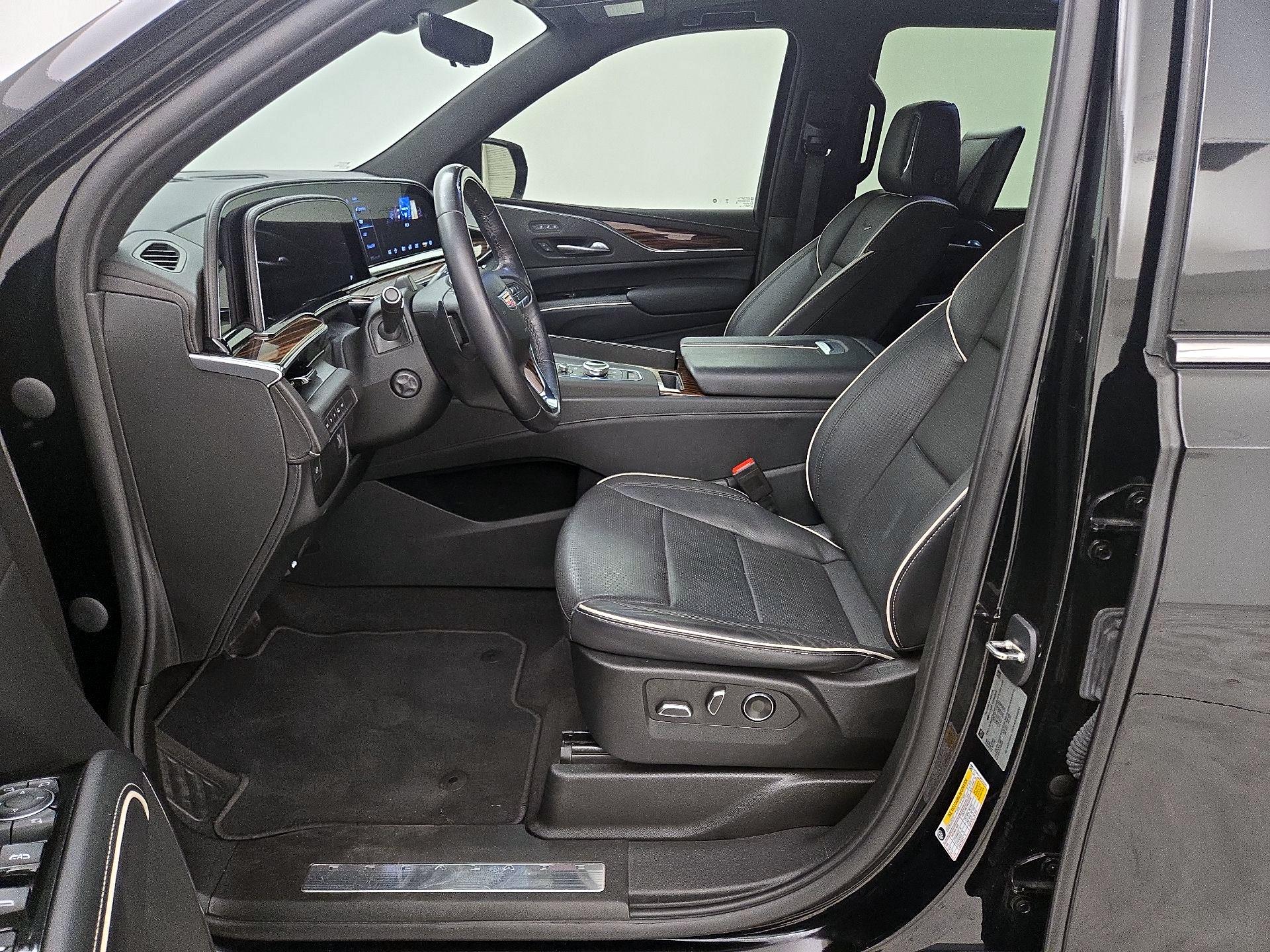 Thumbnail: 2023 Cadillac Escalade - 11