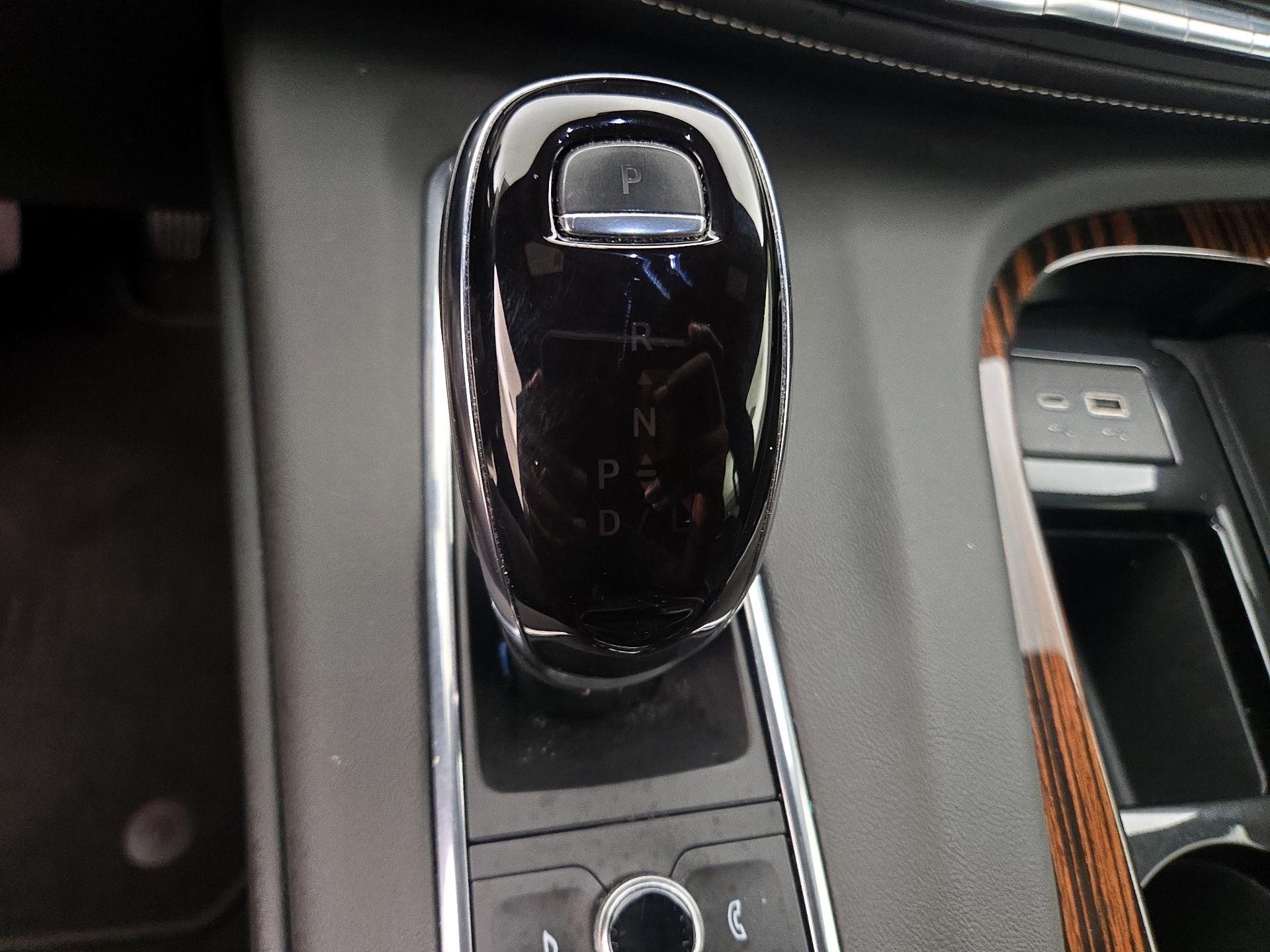 Thumbnail: 2023 Cadillac Escalade - 17