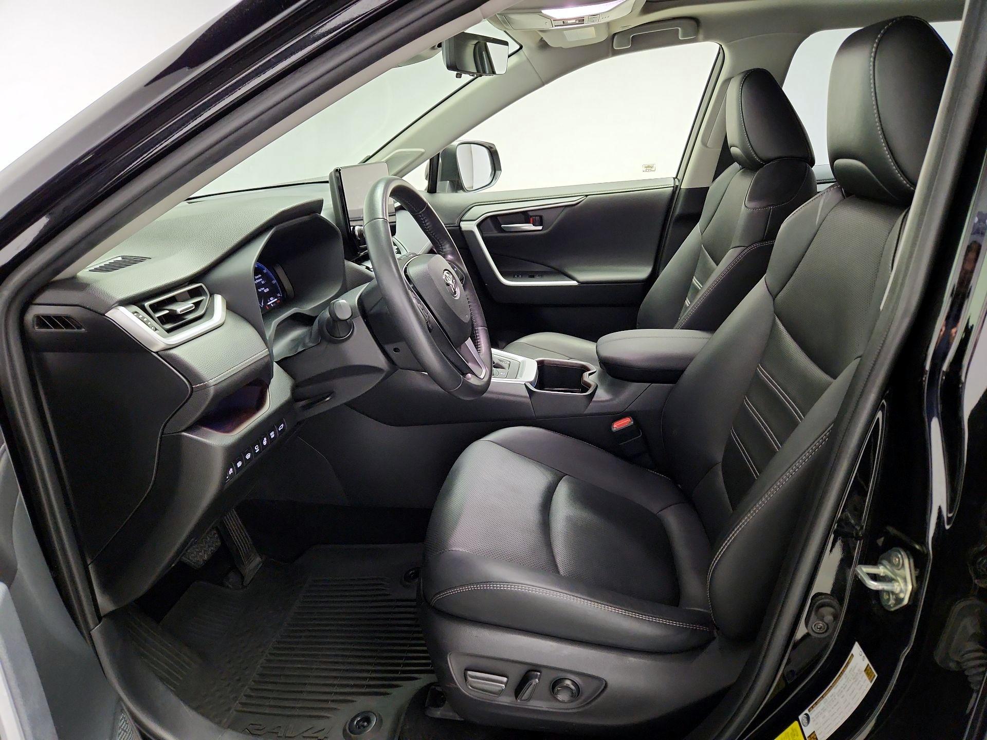 Thumbnail: 2024 Toyota RAV4 - 11