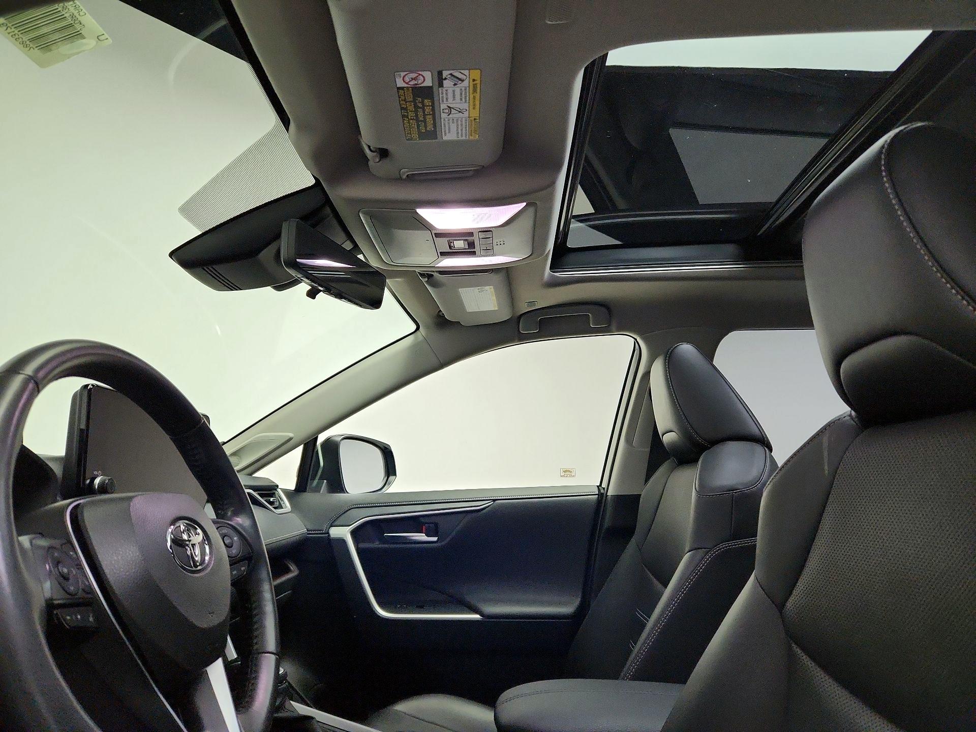 Thumbnail: 2024 Toyota RAV4 - 19