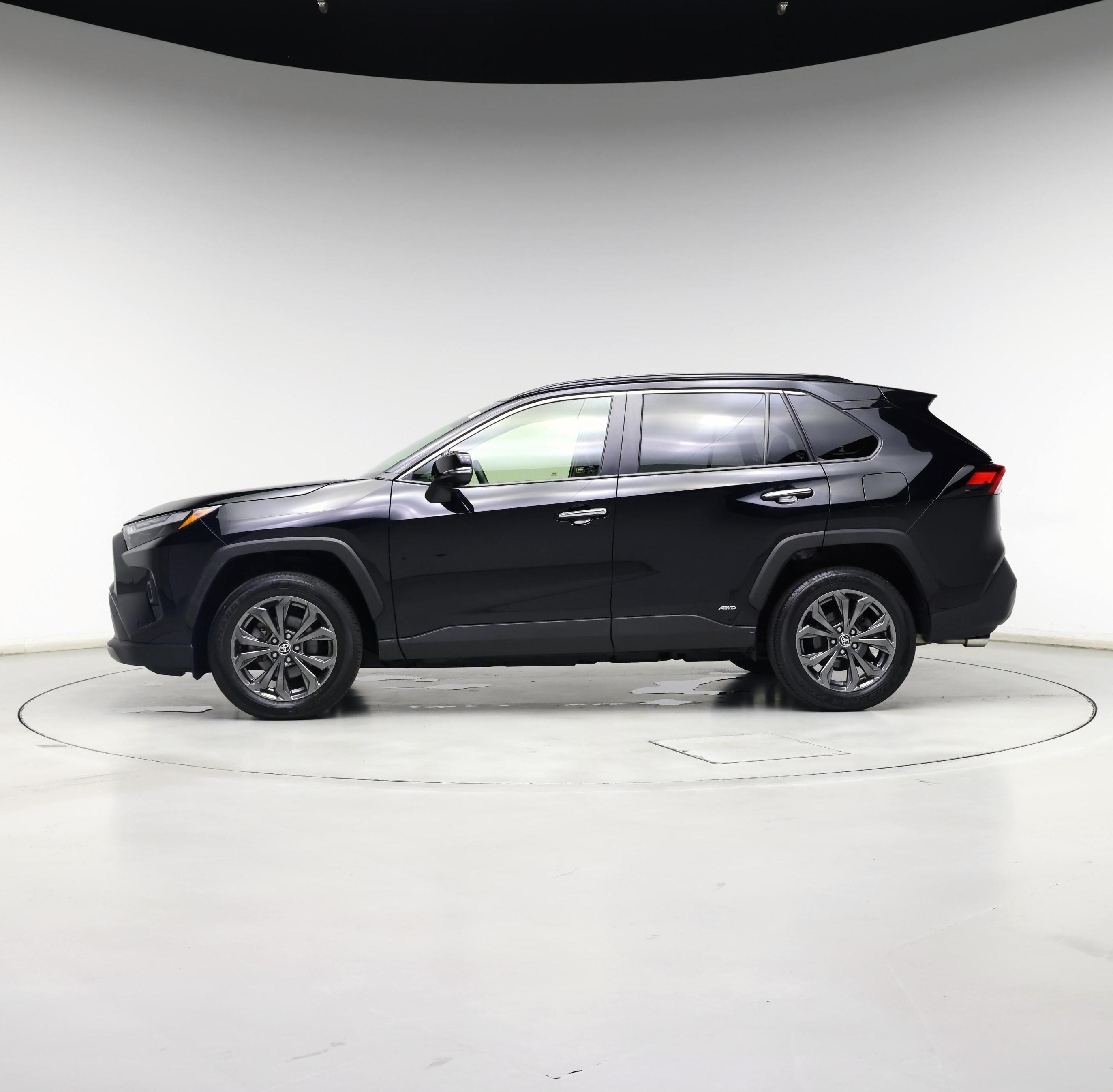 Thumbnail: 2024 Toyota RAV4 - 3