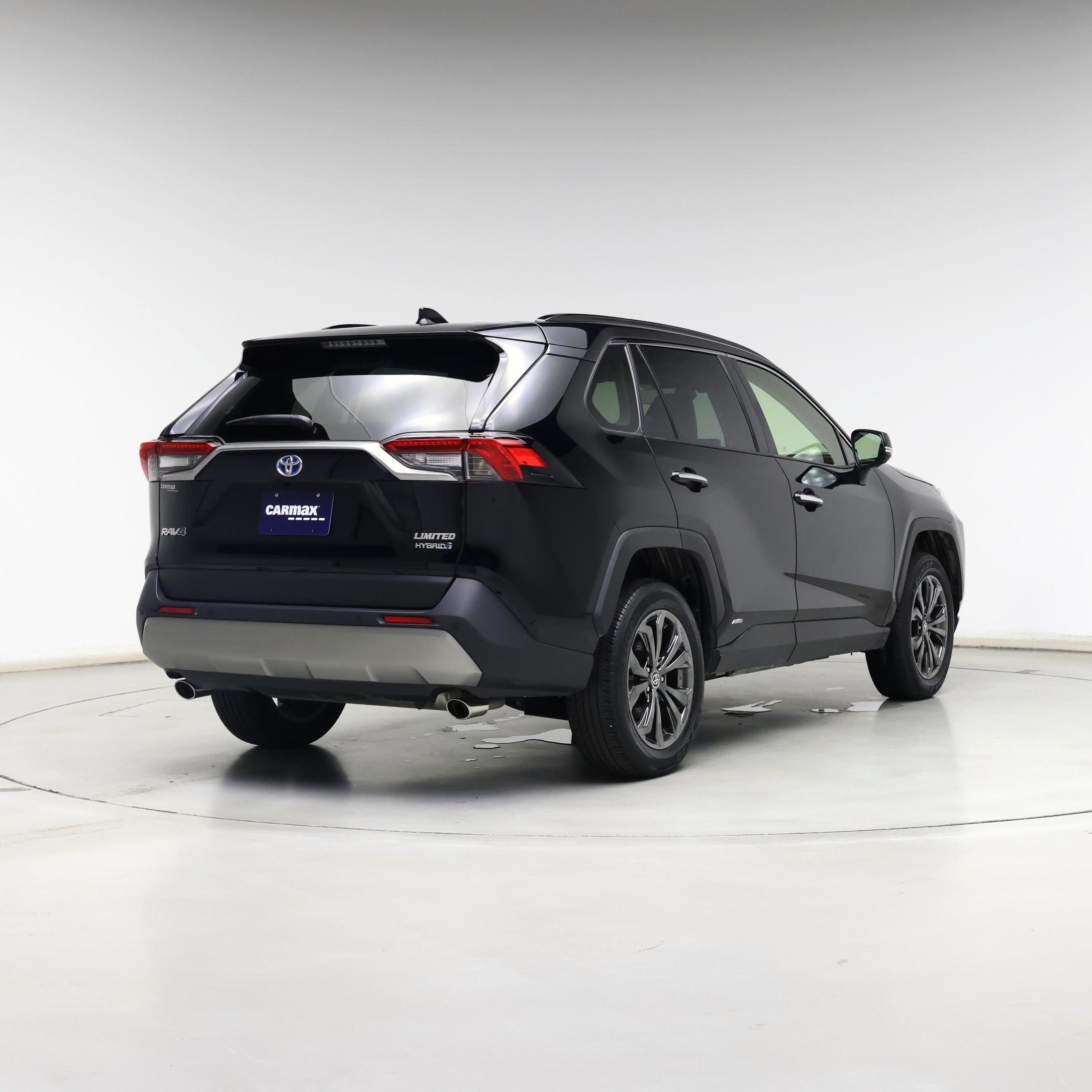 Thumbnail: 2024 Toyota RAV4 - 8