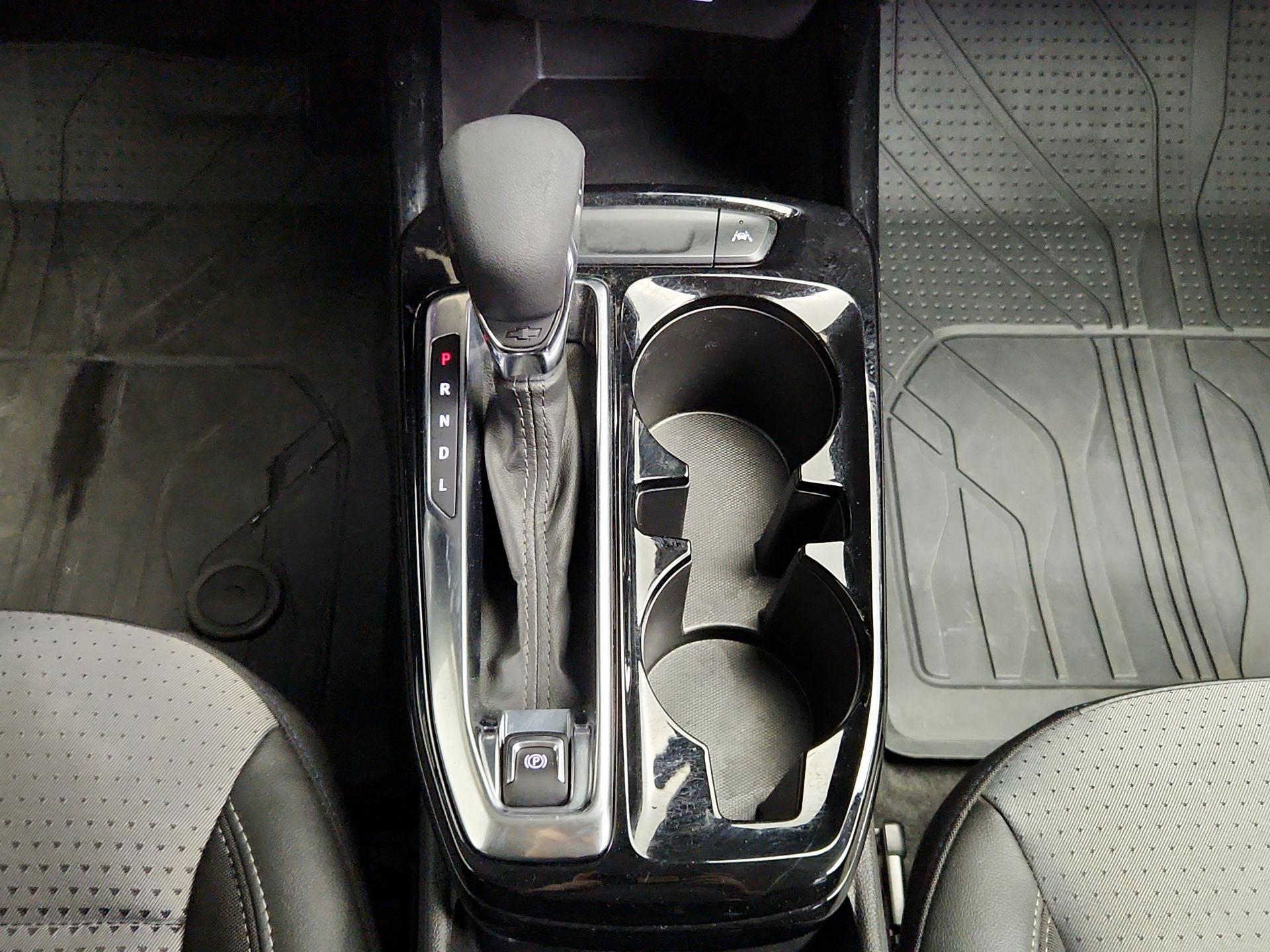 Thumbnail: 2025 Chevrolet Trax - 17