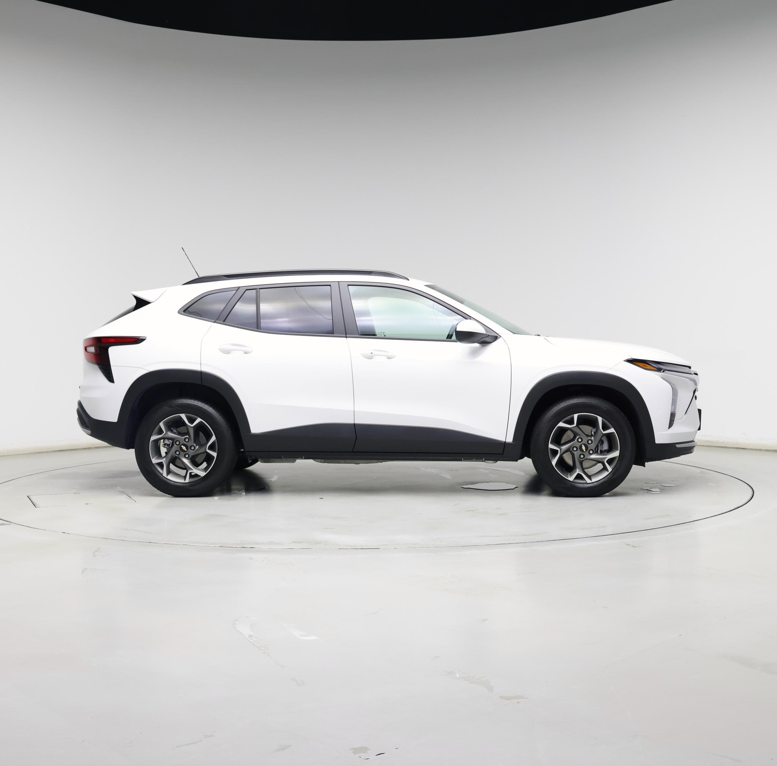 Thumbnail: 2025 Chevrolet Trax - 7