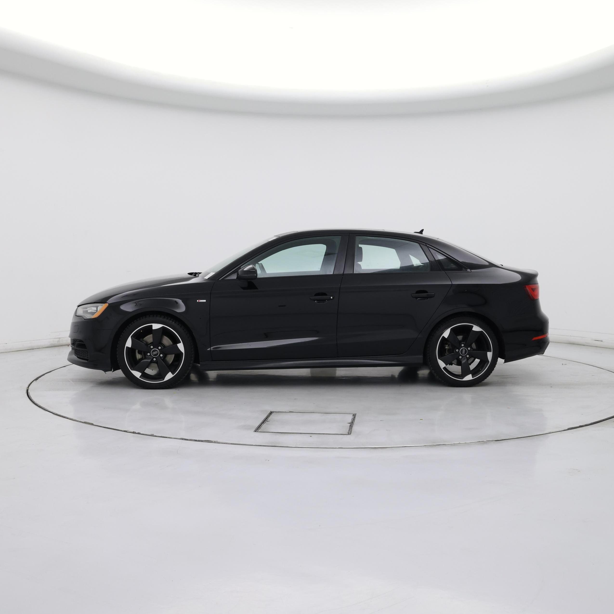 Thumbnail: 2016 Audi A3 - 3