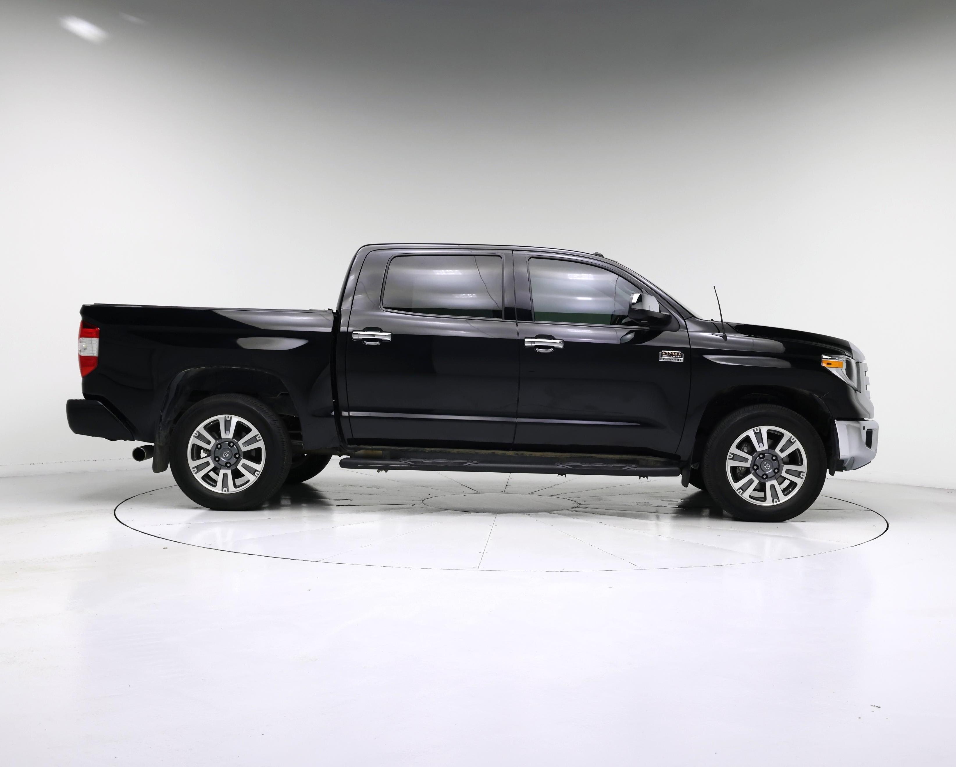 Thumbnail: 2018 Toyota Tundra - 7