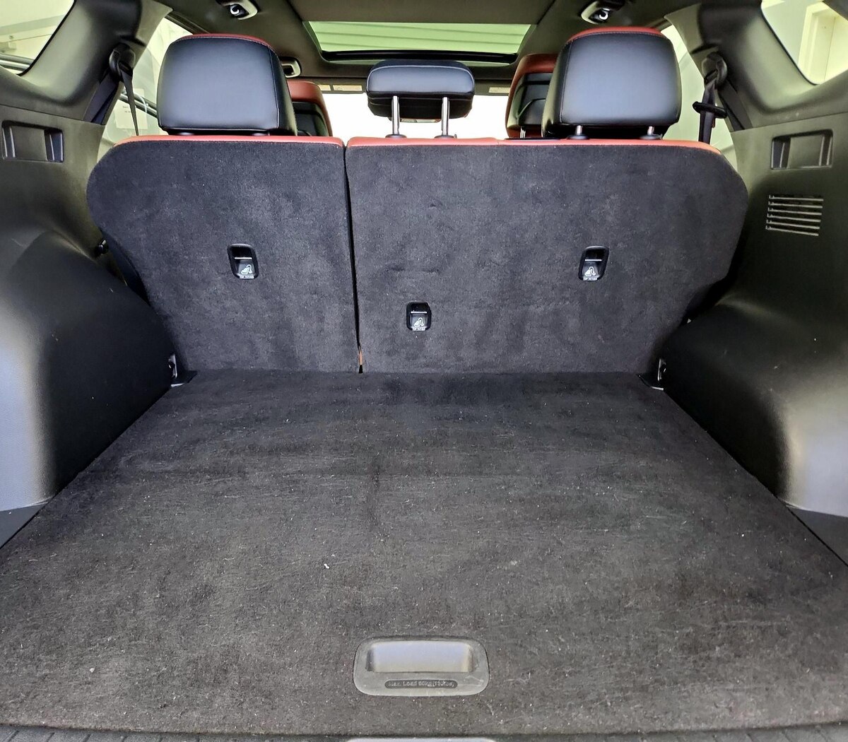 Trunk/Cargo (Seats Up)