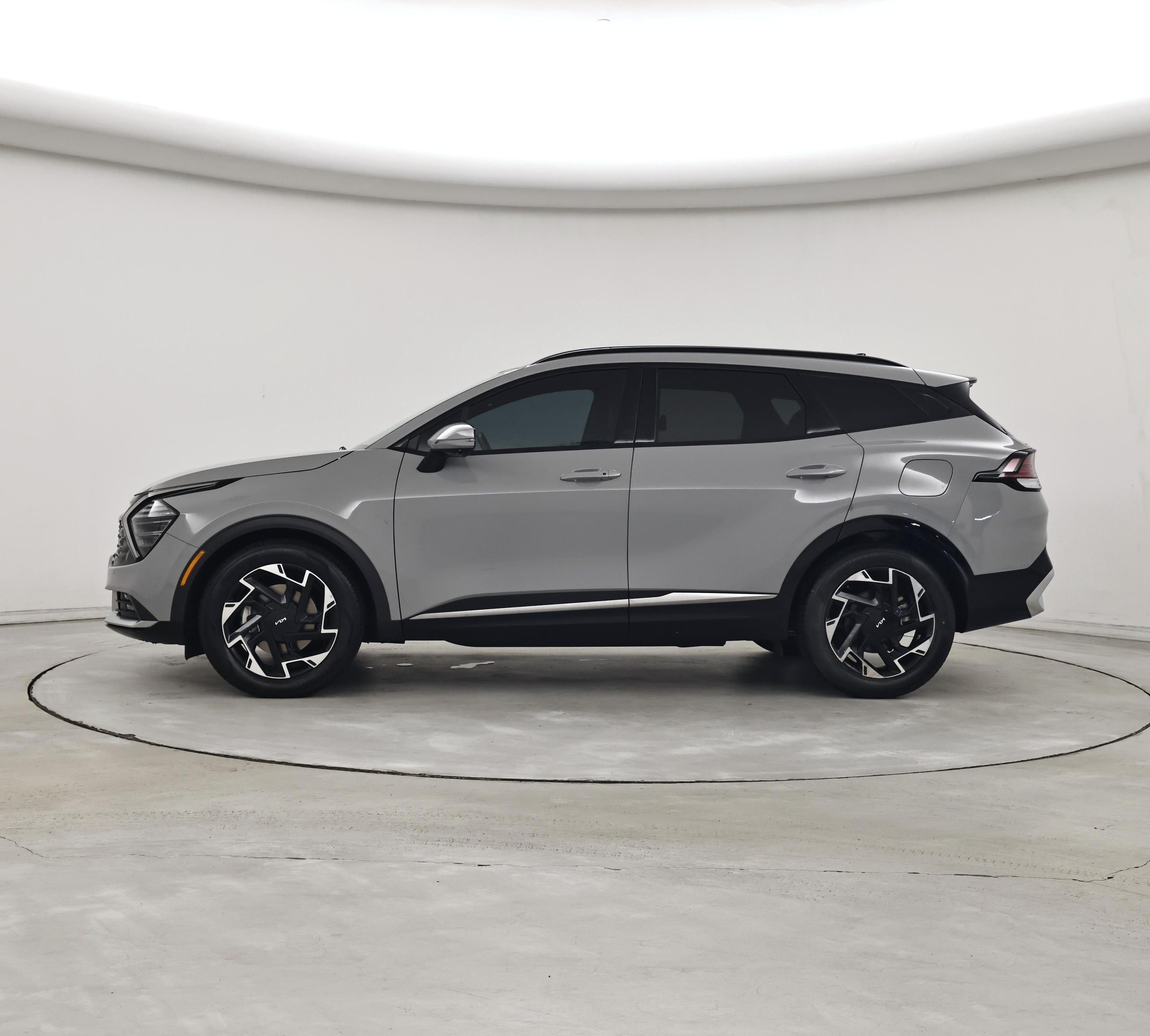 Thumbnail: 2023 Kia Sportage - 3