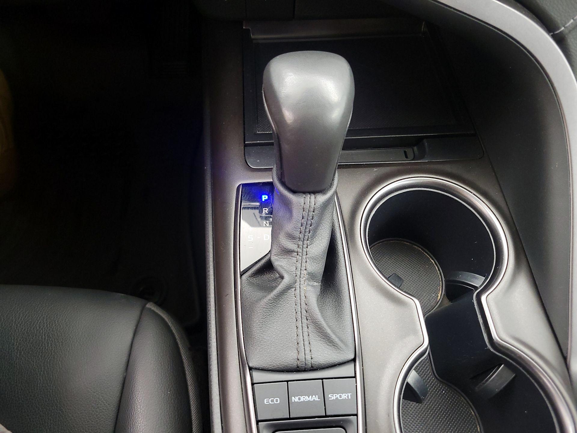 Thumbnail: 2024 Toyota Camry - 17