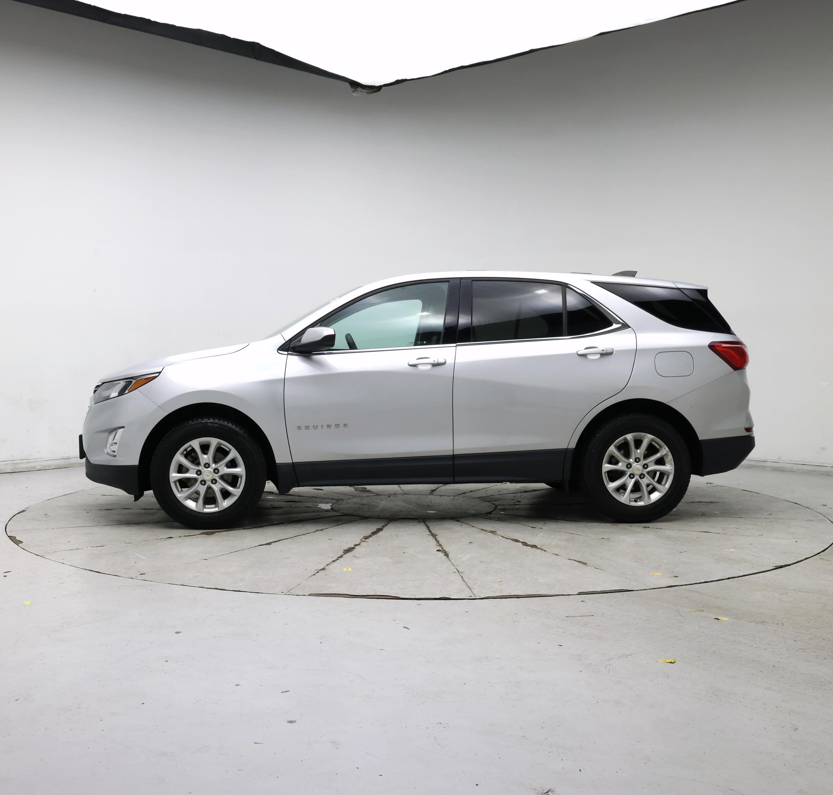 Thumbnail: 2019 Chevrolet Equinox - 3