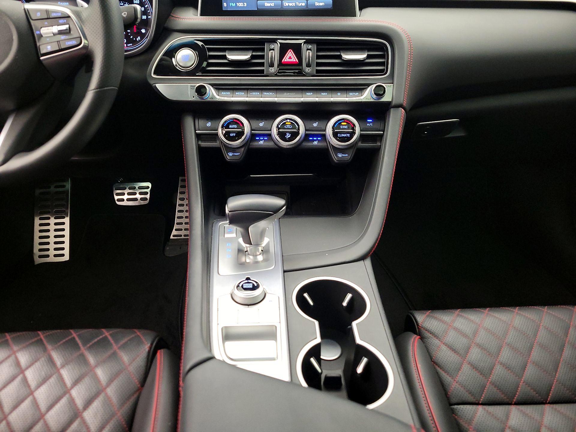 Thumbnail: 2020 Genesis G70 - 17