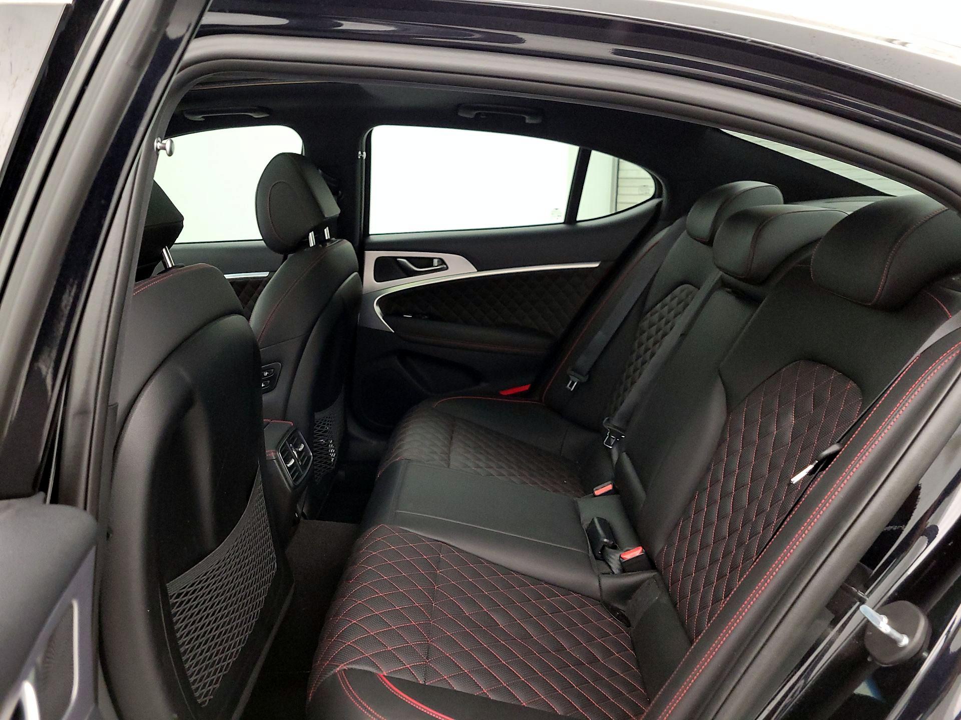 Thumbnail: 2020 Genesis G70 - 20