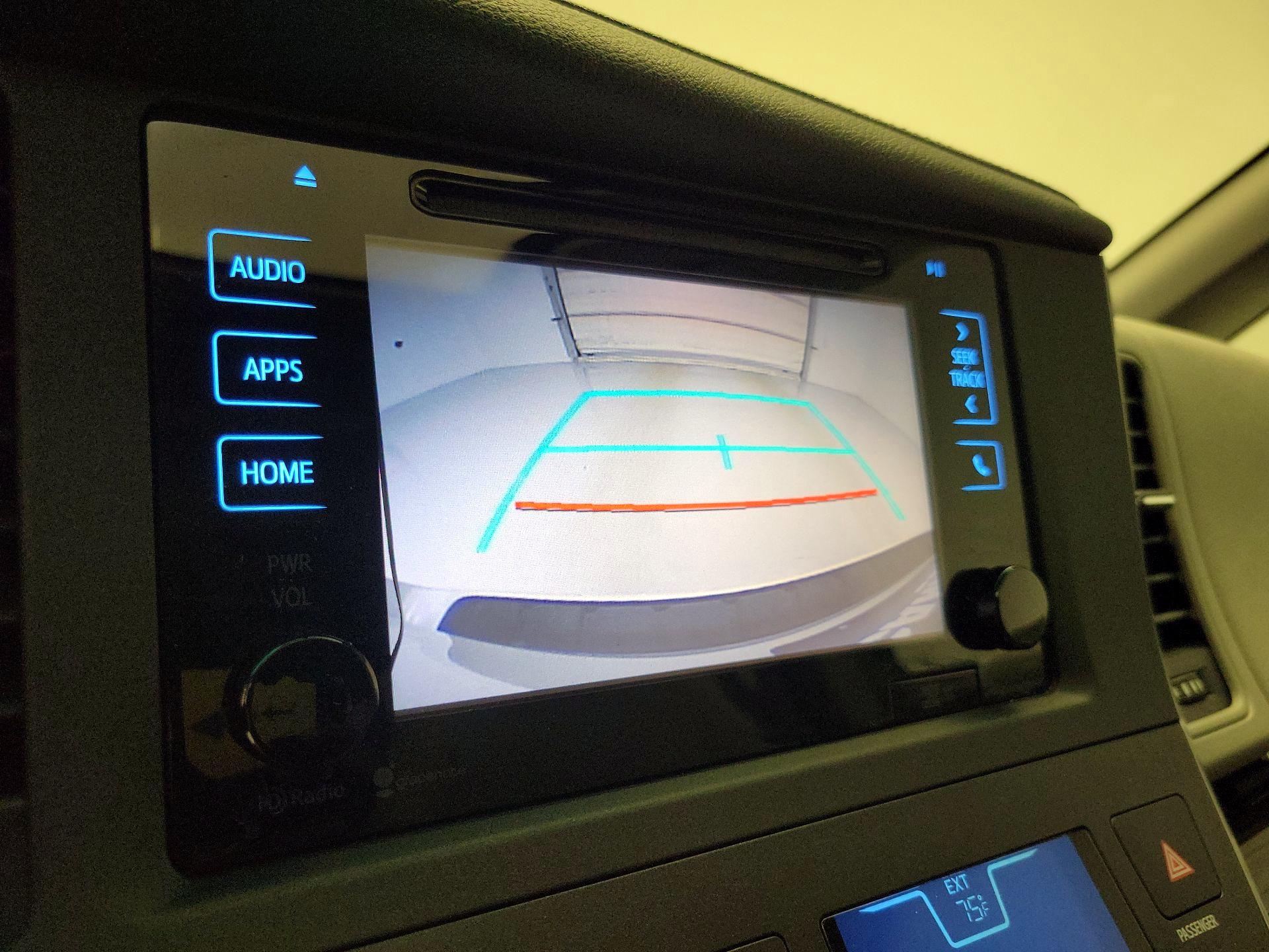 Thumbnail: 2015 Toyota Sienna - 14