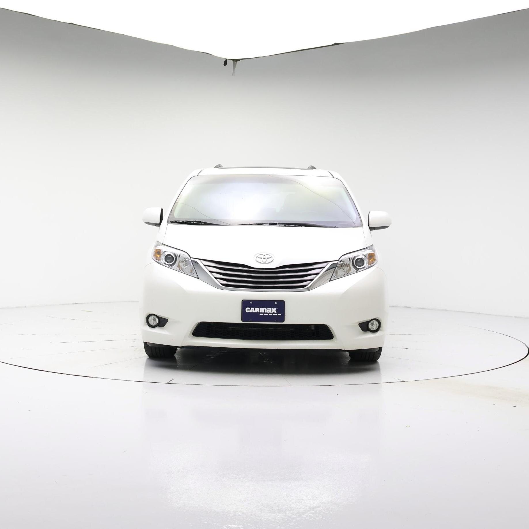 Thumbnail: 2015 Toyota Sienna - 5