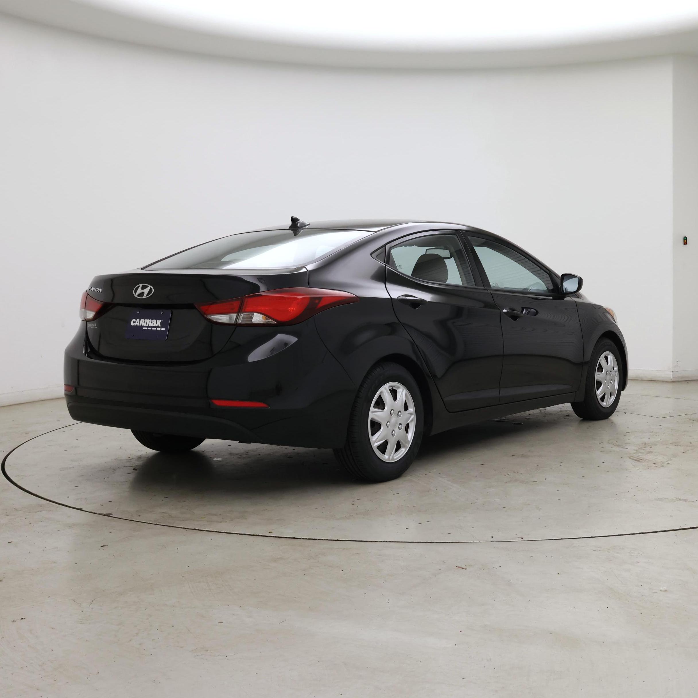 Thumbnail: 2016 Hyundai Elantra - 8