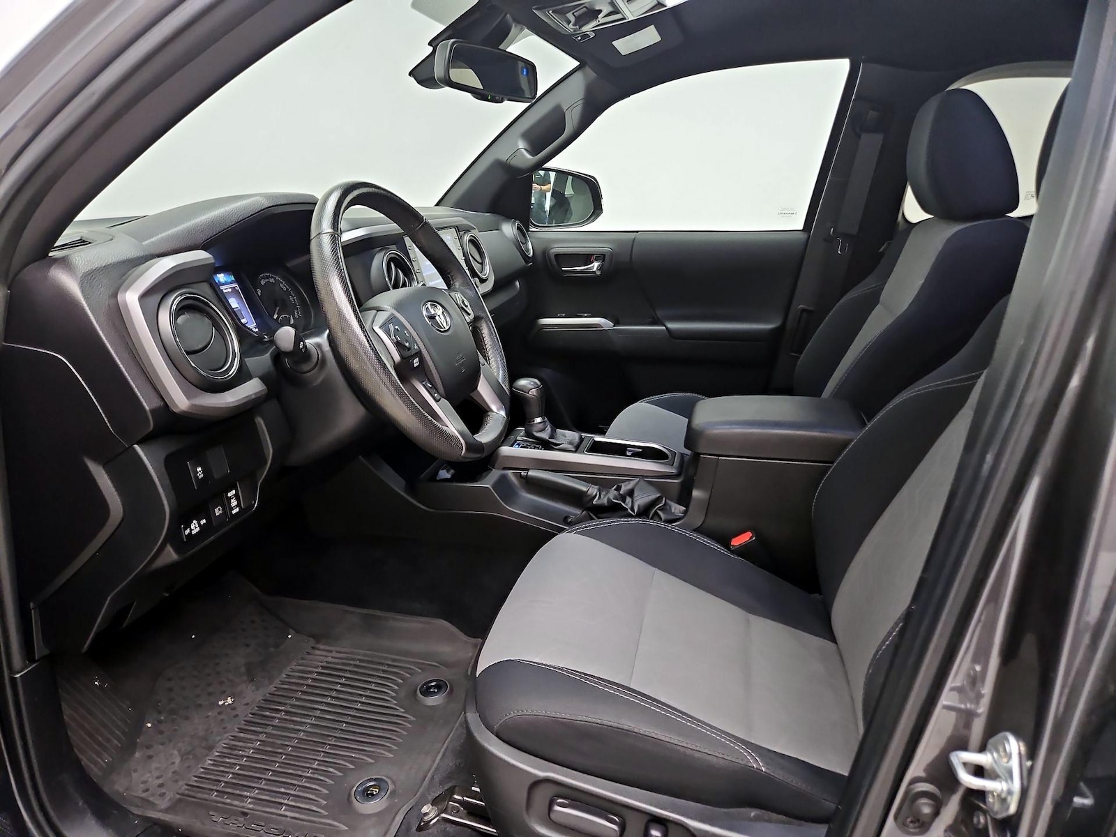 2022 Toyota Tacoma TRD Off Road - Photo 12