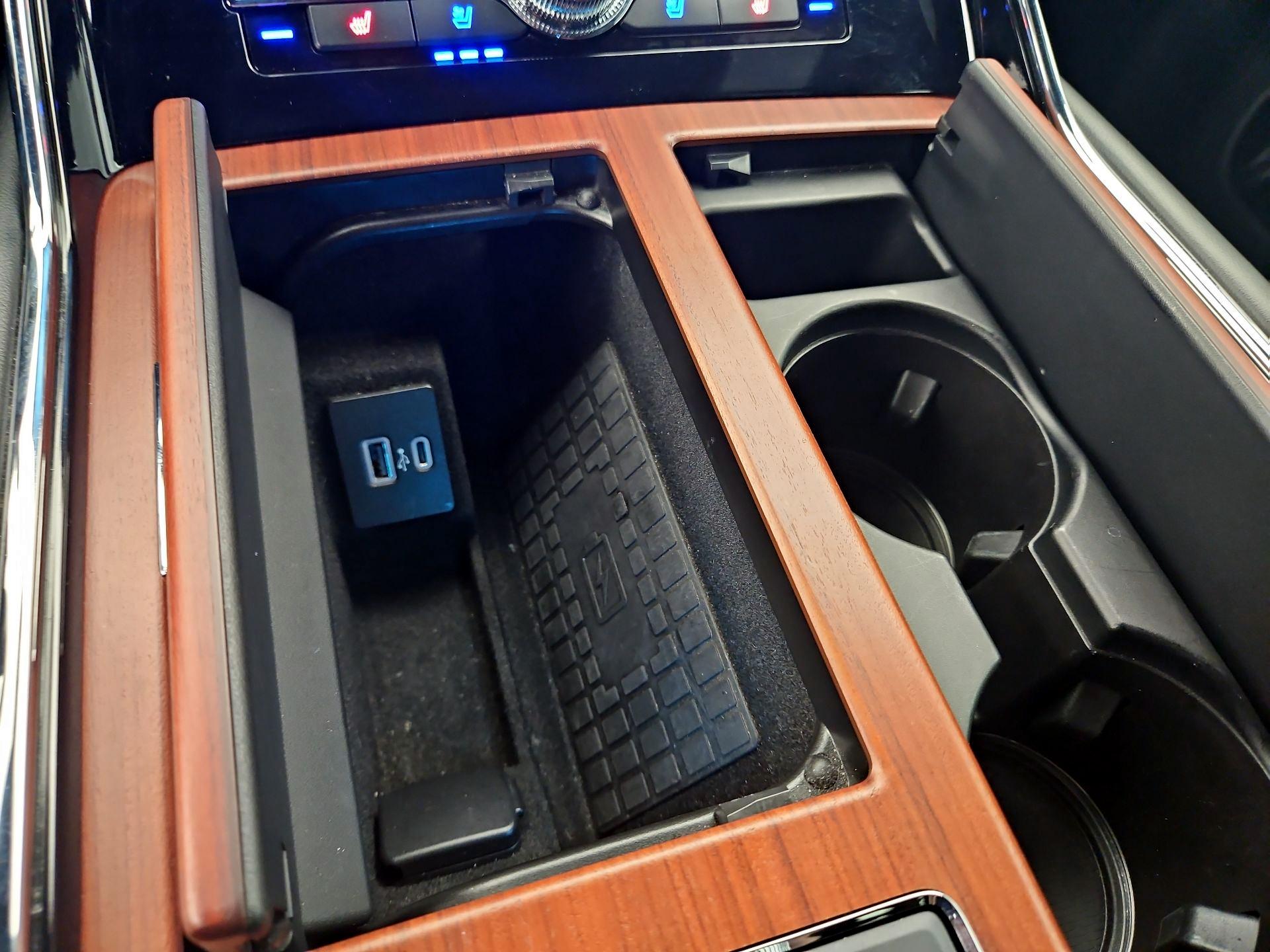 Thumbnail: 2020 Lincoln Navigator - 19