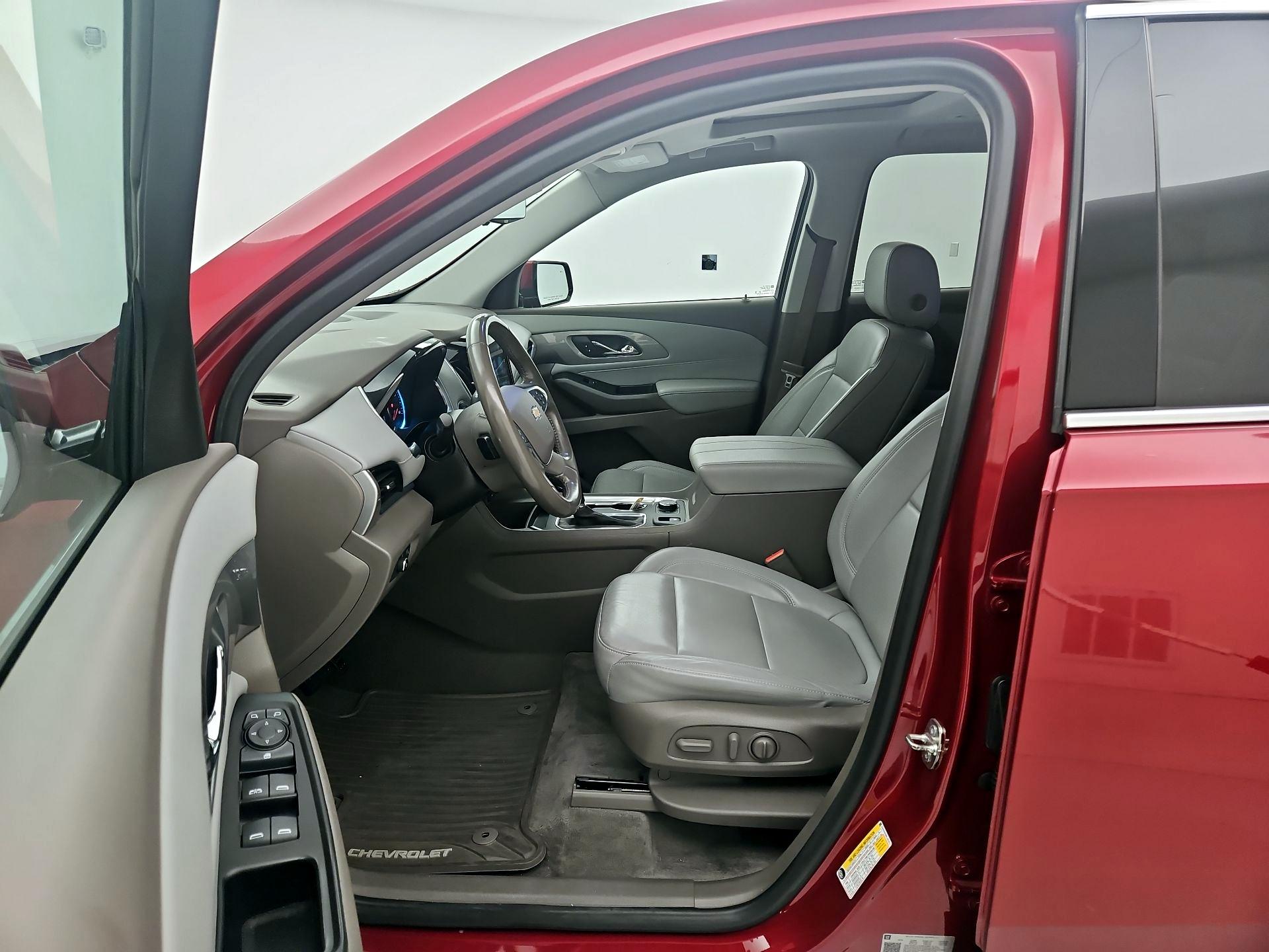 Thumbnail: 2019 Chevrolet Traverse - 11