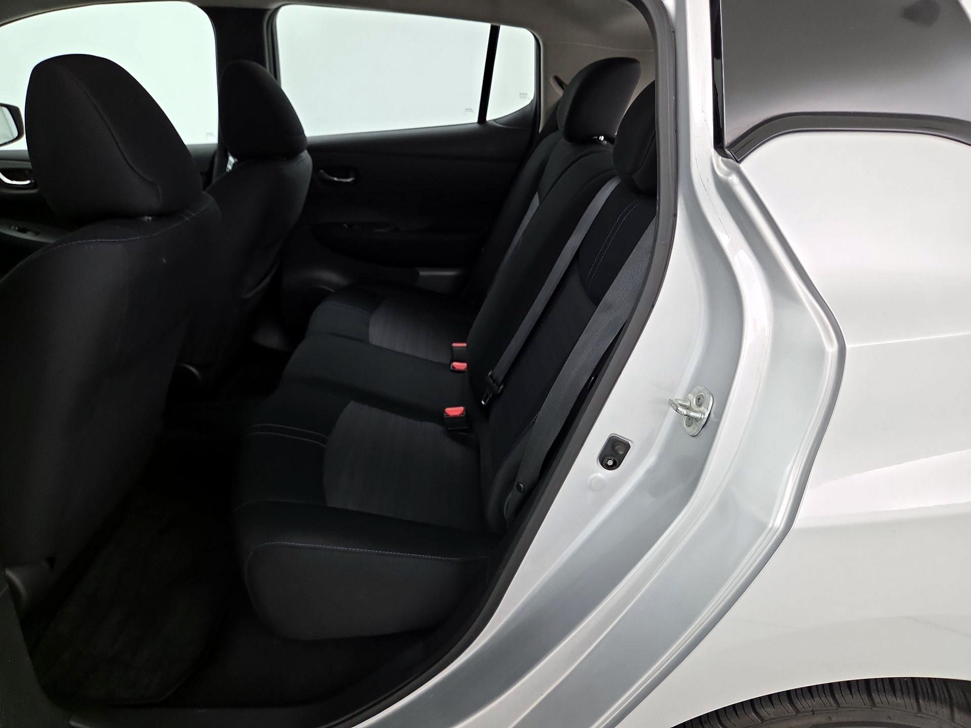 Thumbnail: 2019 Nissan Leaf - 19