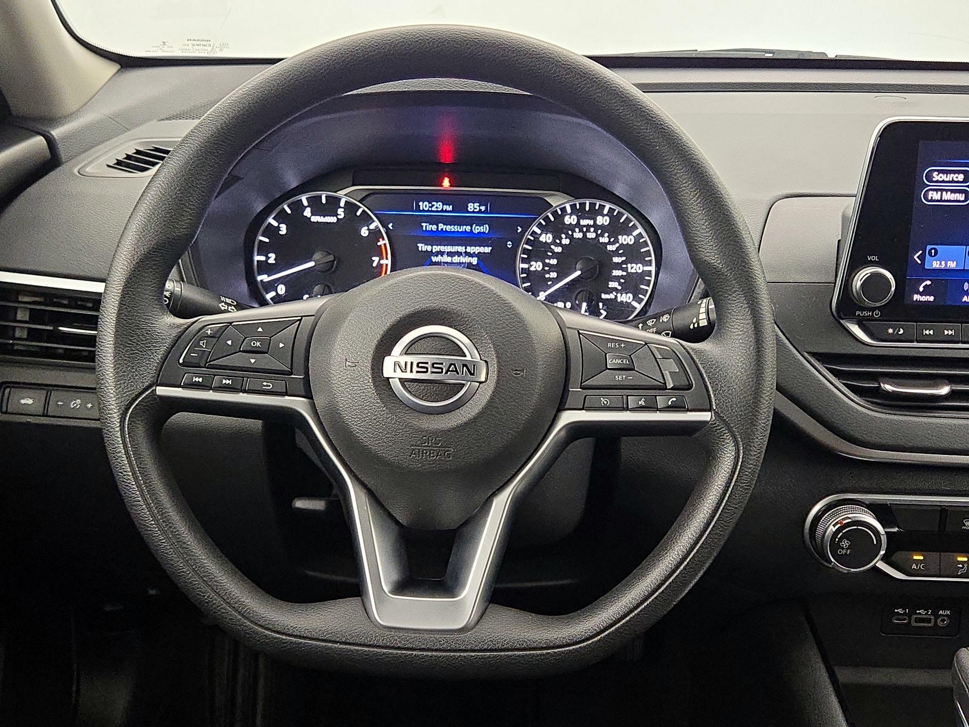 Thumbnail: 2021 Nissan Altima - 10