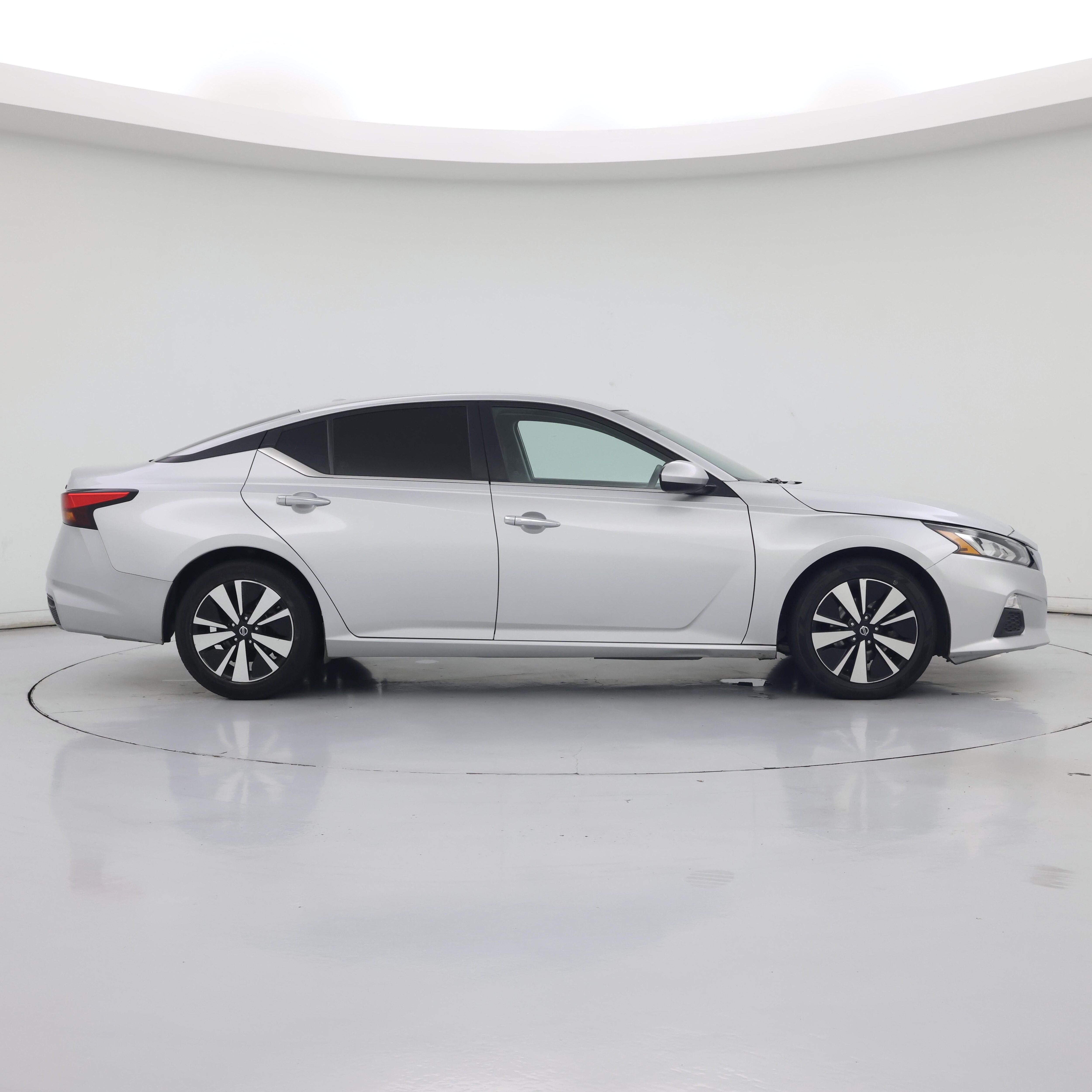 Thumbnail: 2021 Nissan Altima - 7