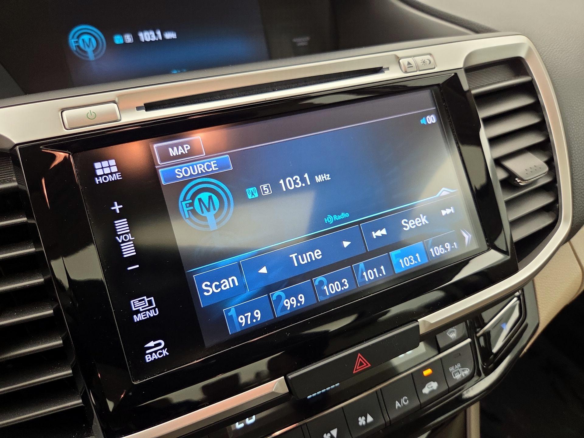 Thumbnail: 2017 Honda Accord - 16