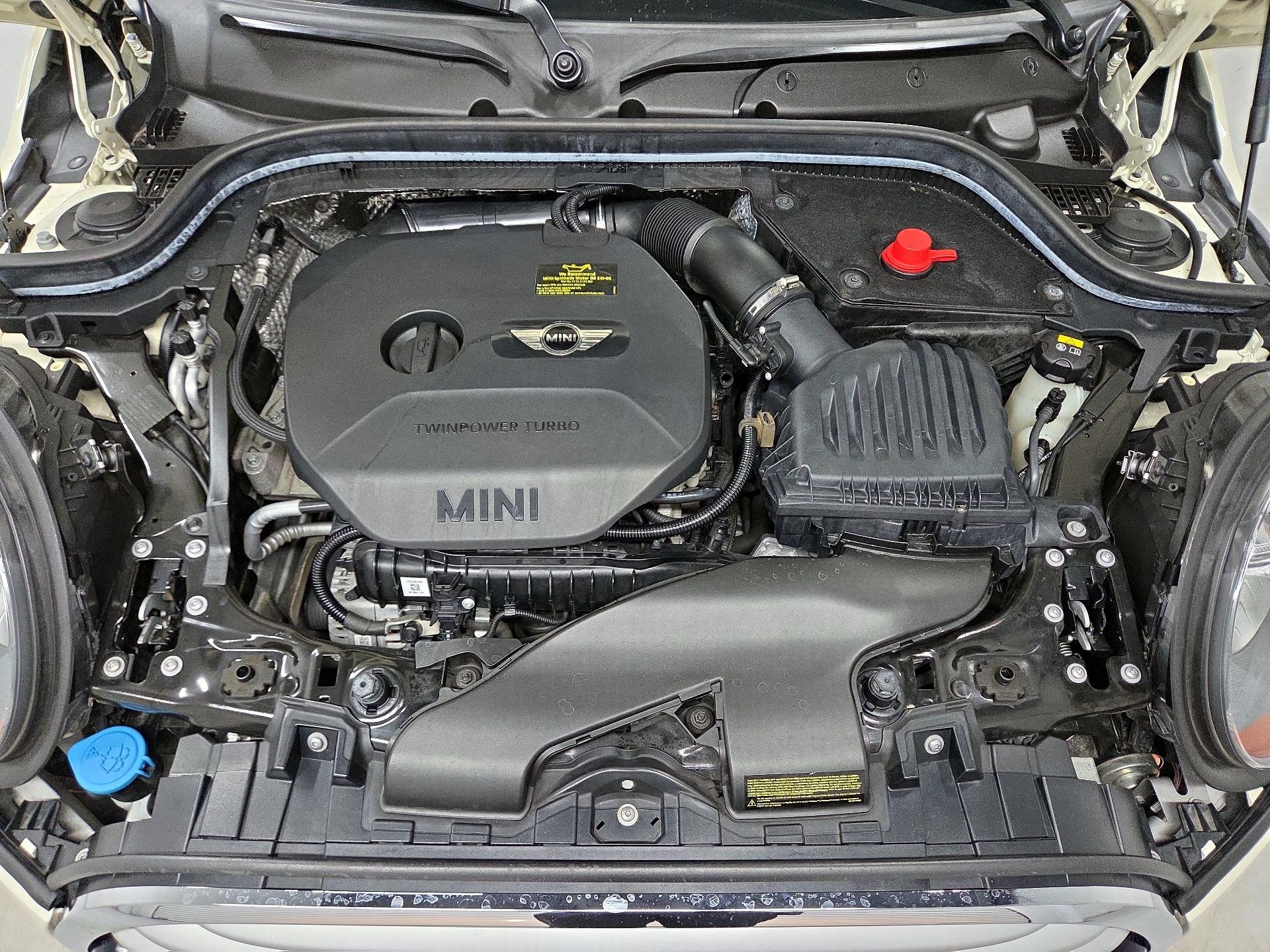 Thumbnail: 2015 MINI Cooper Hardtop - 20