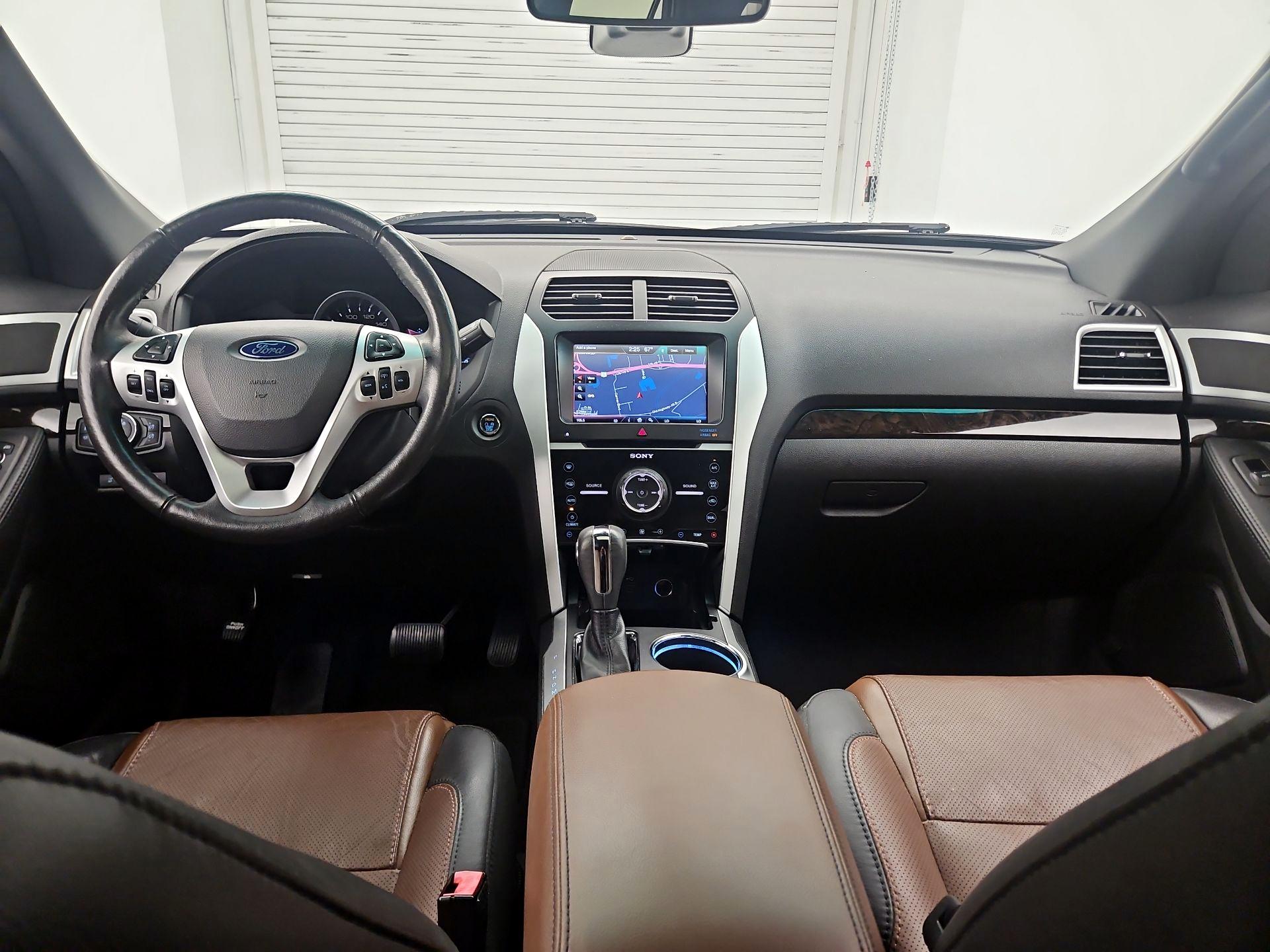 Thumbnail: 2014 Ford Explorer - 9