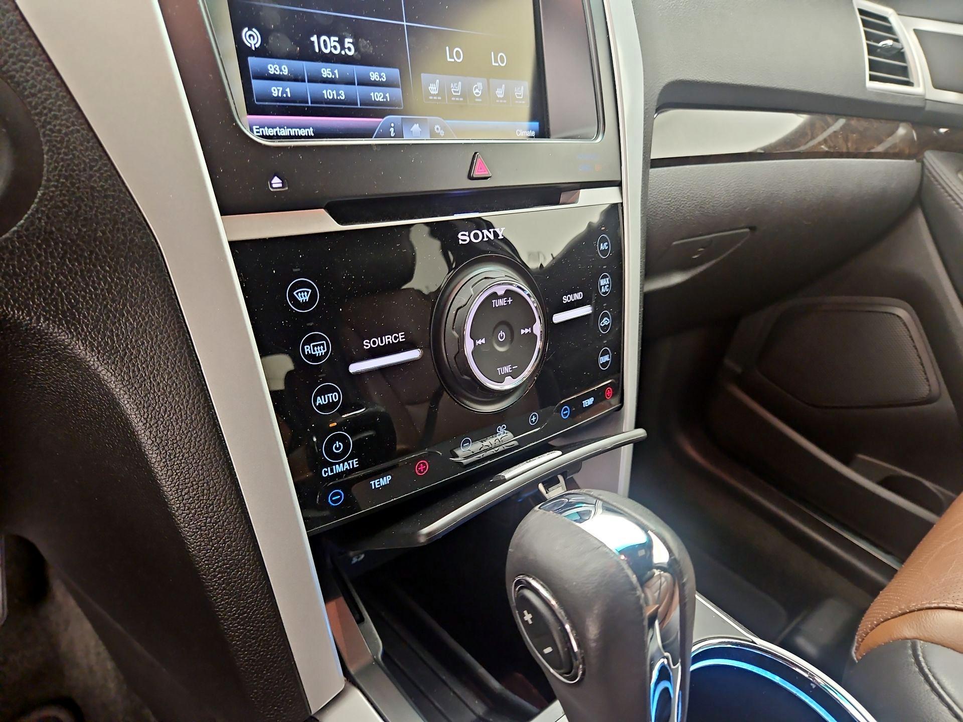 Thumbnail: 2014 Ford Explorer - 17