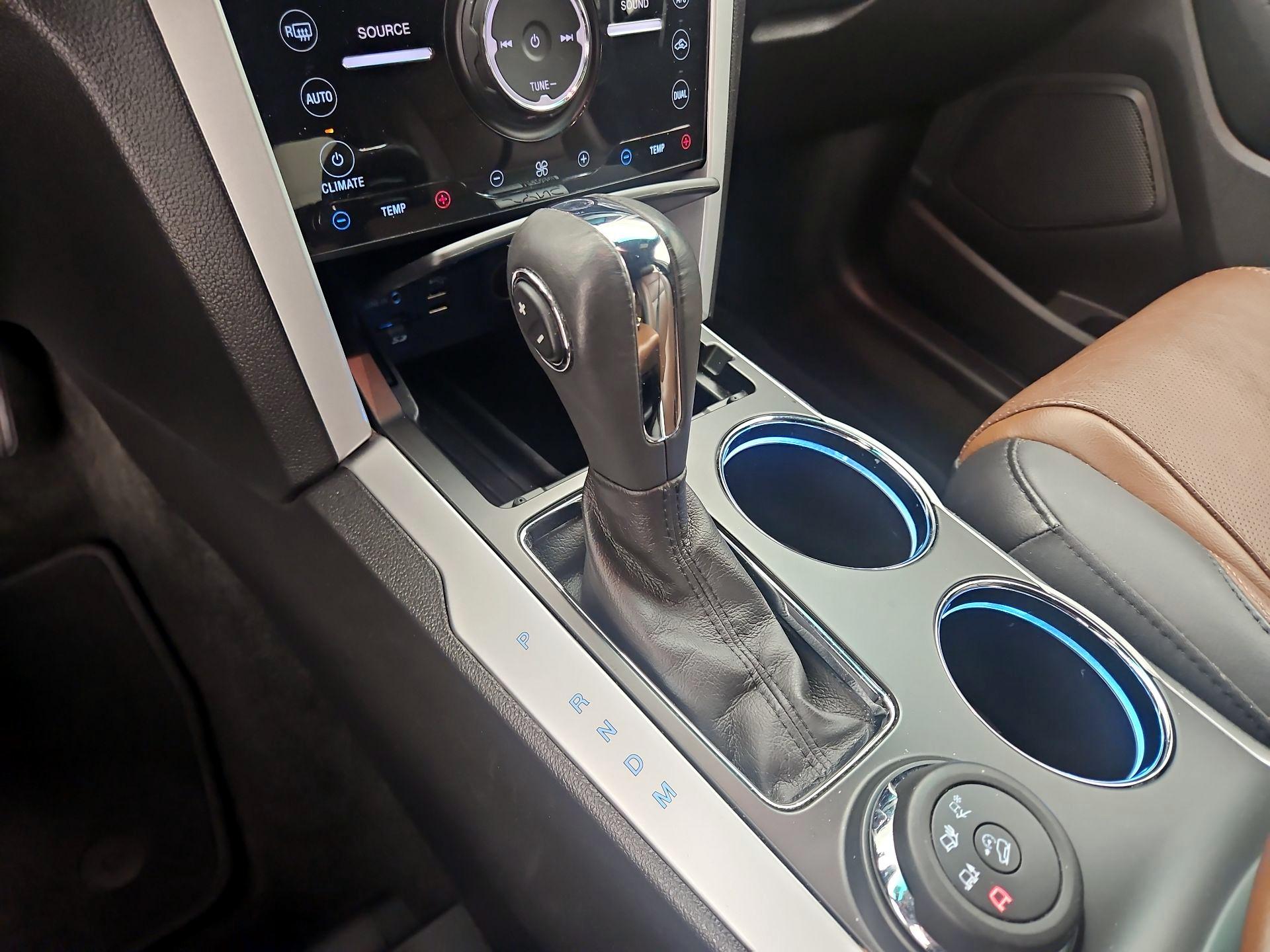 Thumbnail: 2014 Ford Explorer - 18