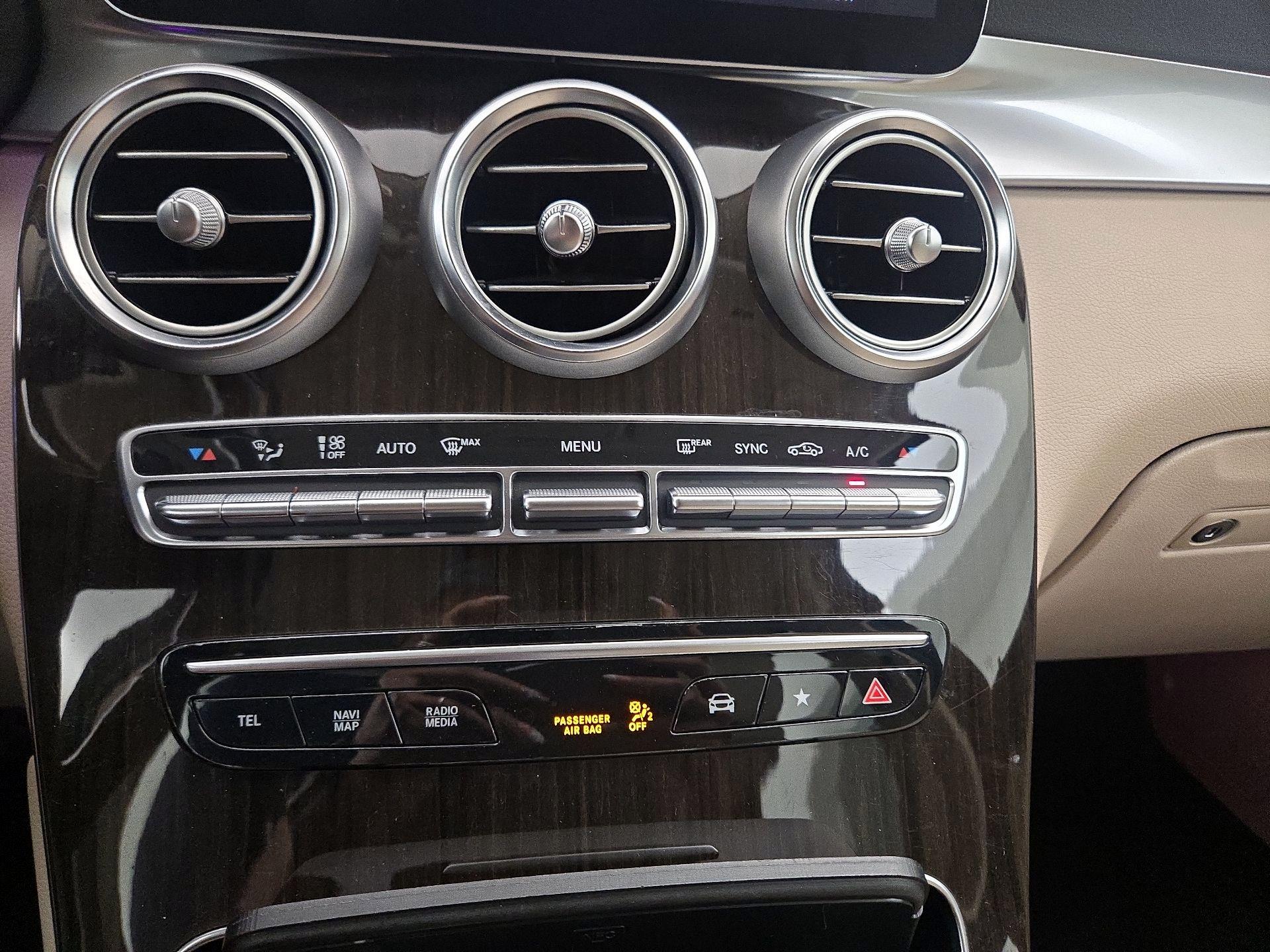 Thumbnail: 2020 Mercedes-Benz GLC - 16